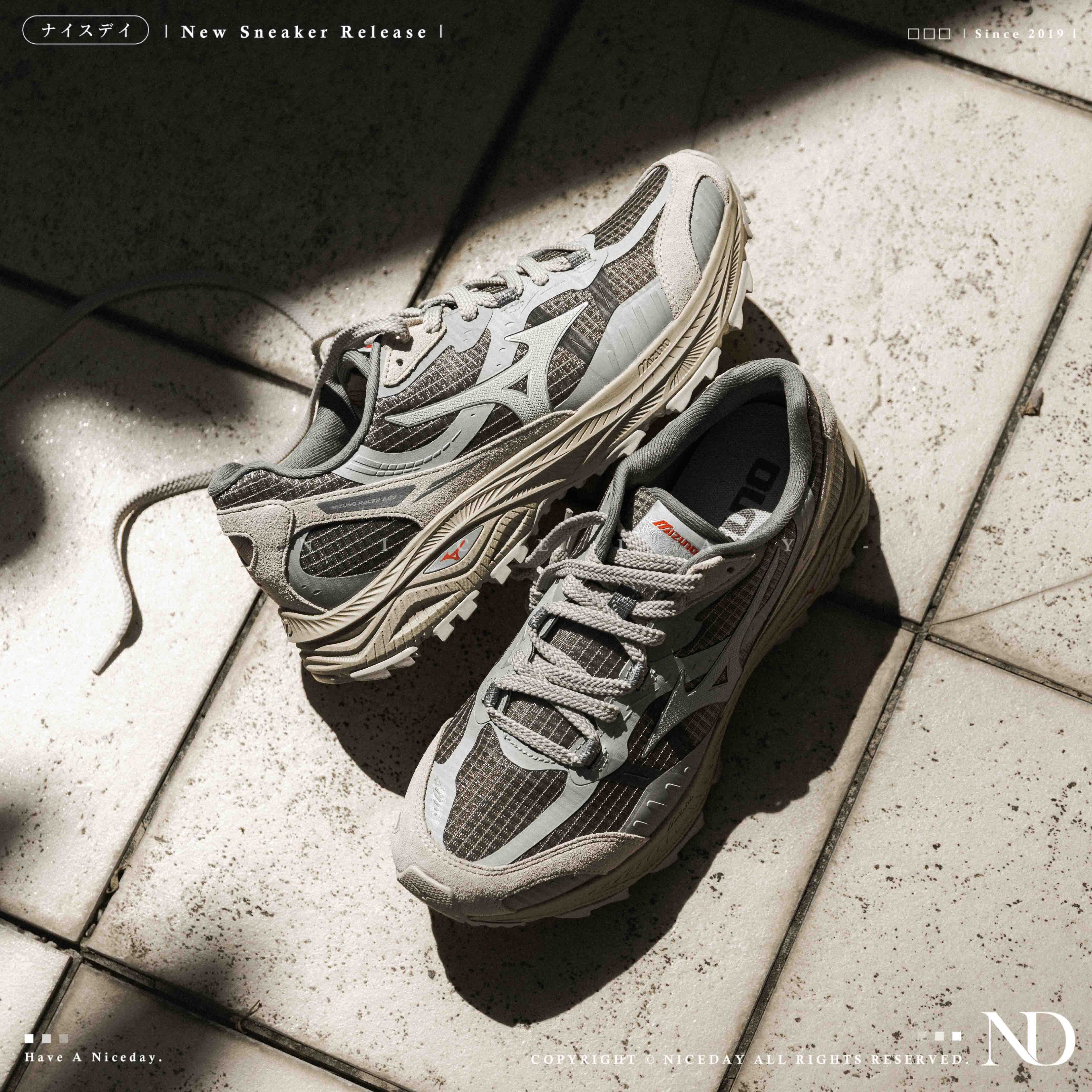 NICEDAY 代購 Mizuno Racer Adventure 奶油灰 米白 灰 菸灰 復古 工裝 機能鞋 登山鞋 D1GH241209