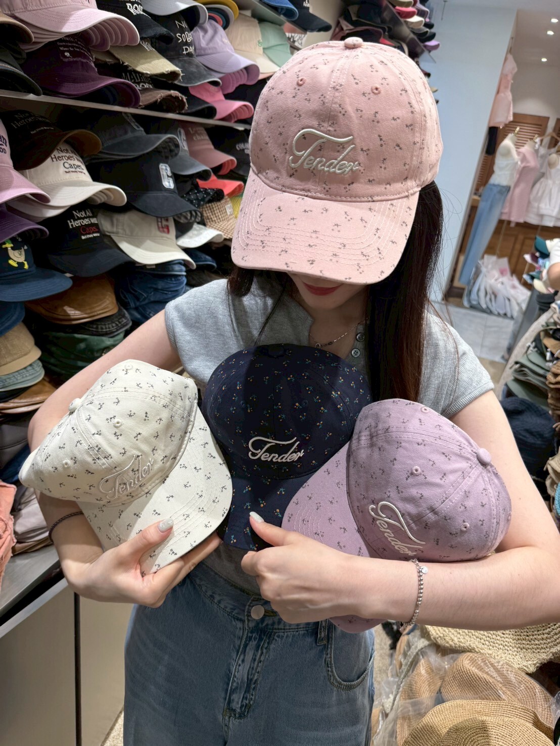 TH4411 碎花字母刺繡cap帽