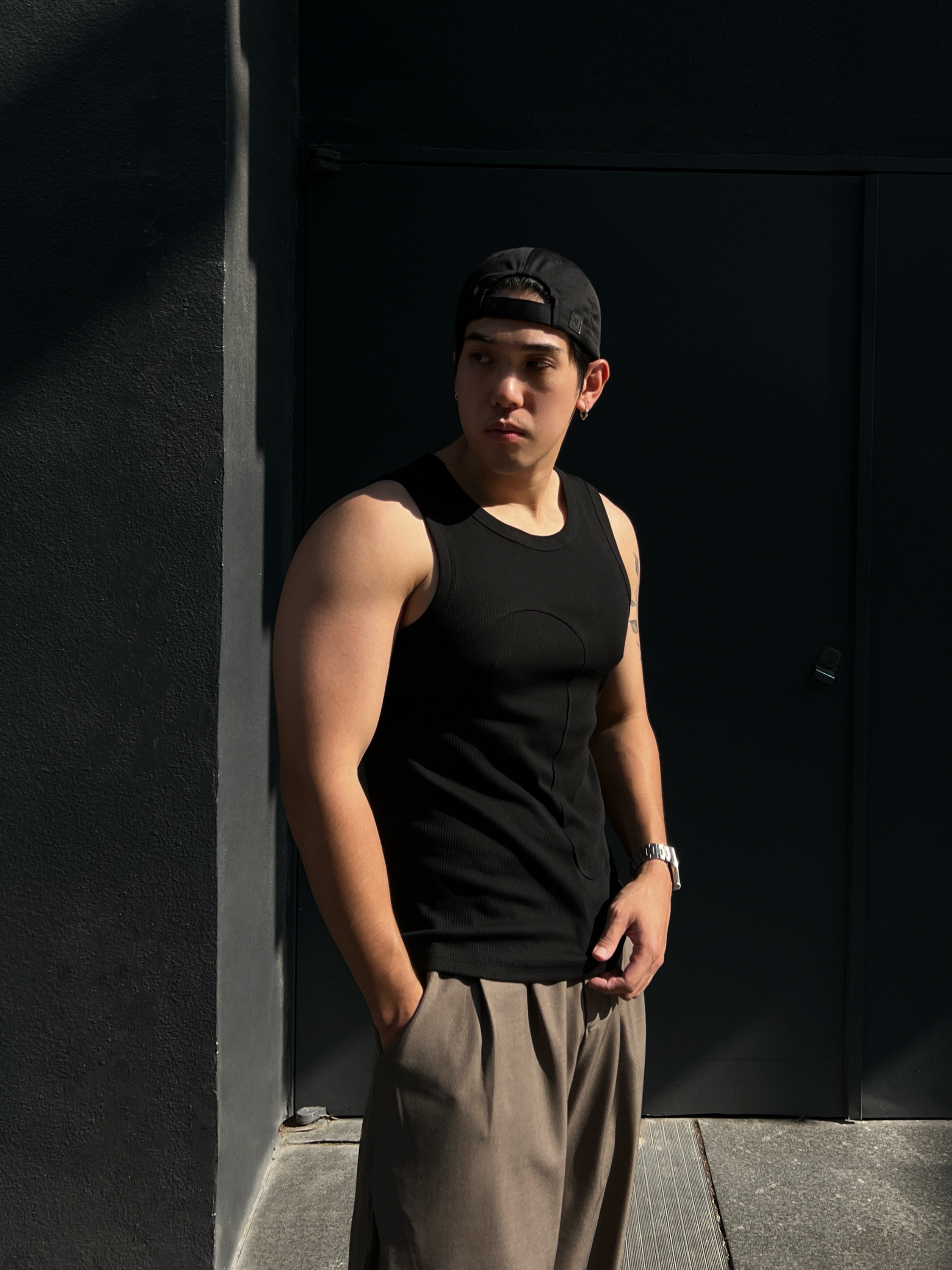 [1atm] 弧線-螺紋背心