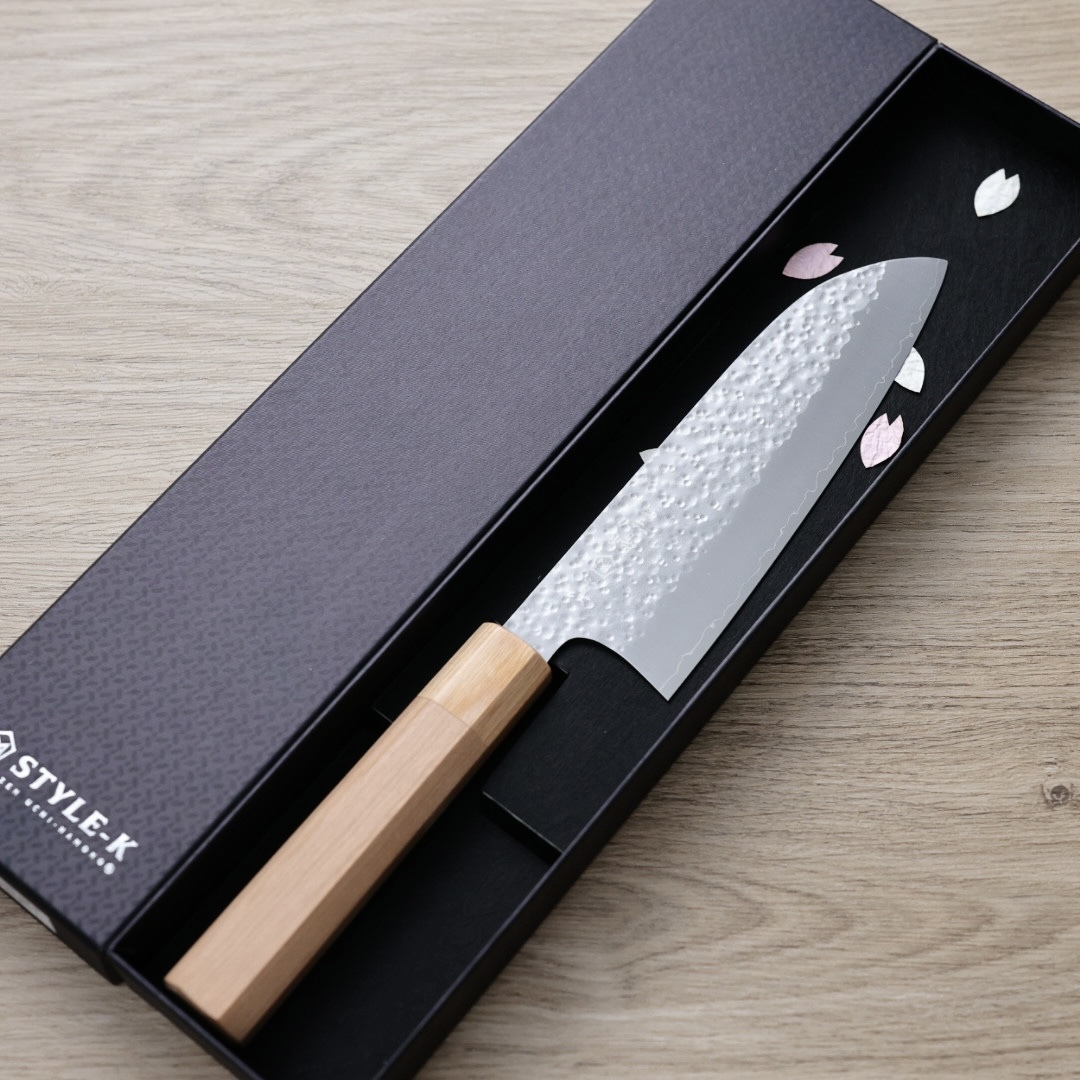 黑崎真三德165mm SG2粉末HSS鋼櫻花鎚目