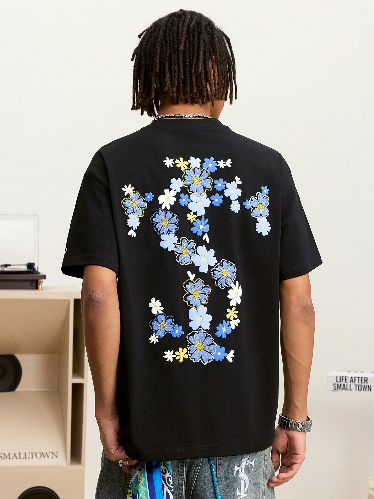 STK SmallTownKid 花團LOGO 貼布 短袖 T