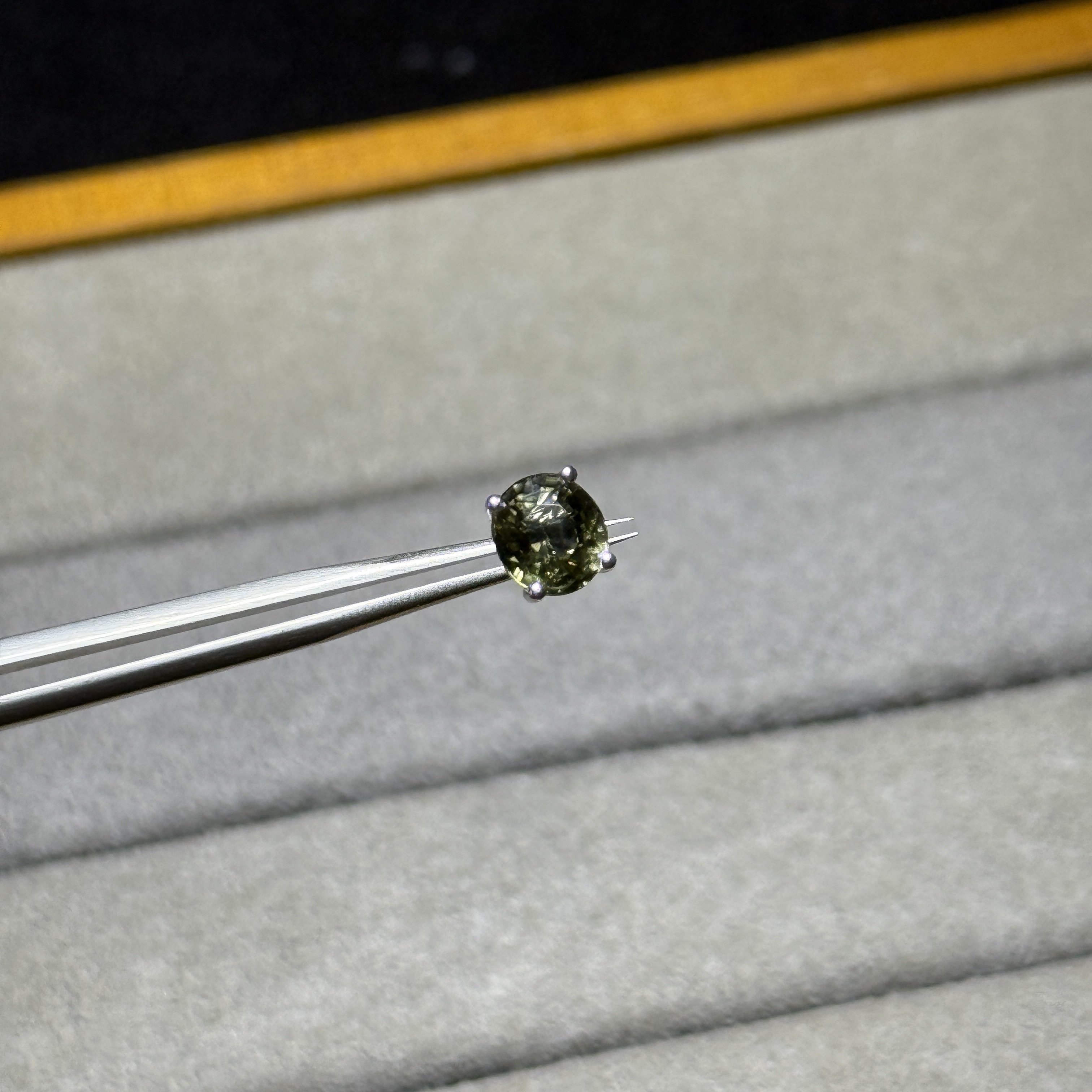 寶石級碧璽配18K金耳環 TM1578