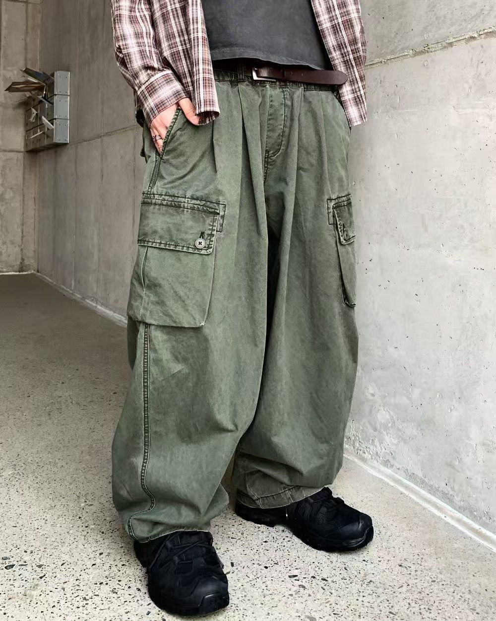 洗水淨色可束腳工裝鬆身褲 P3125