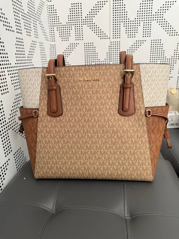 [U] MK CAMEL MULTI 35S5GV6T7B VOYAGER LG EW TOTE, 197853427105 (UMK41)