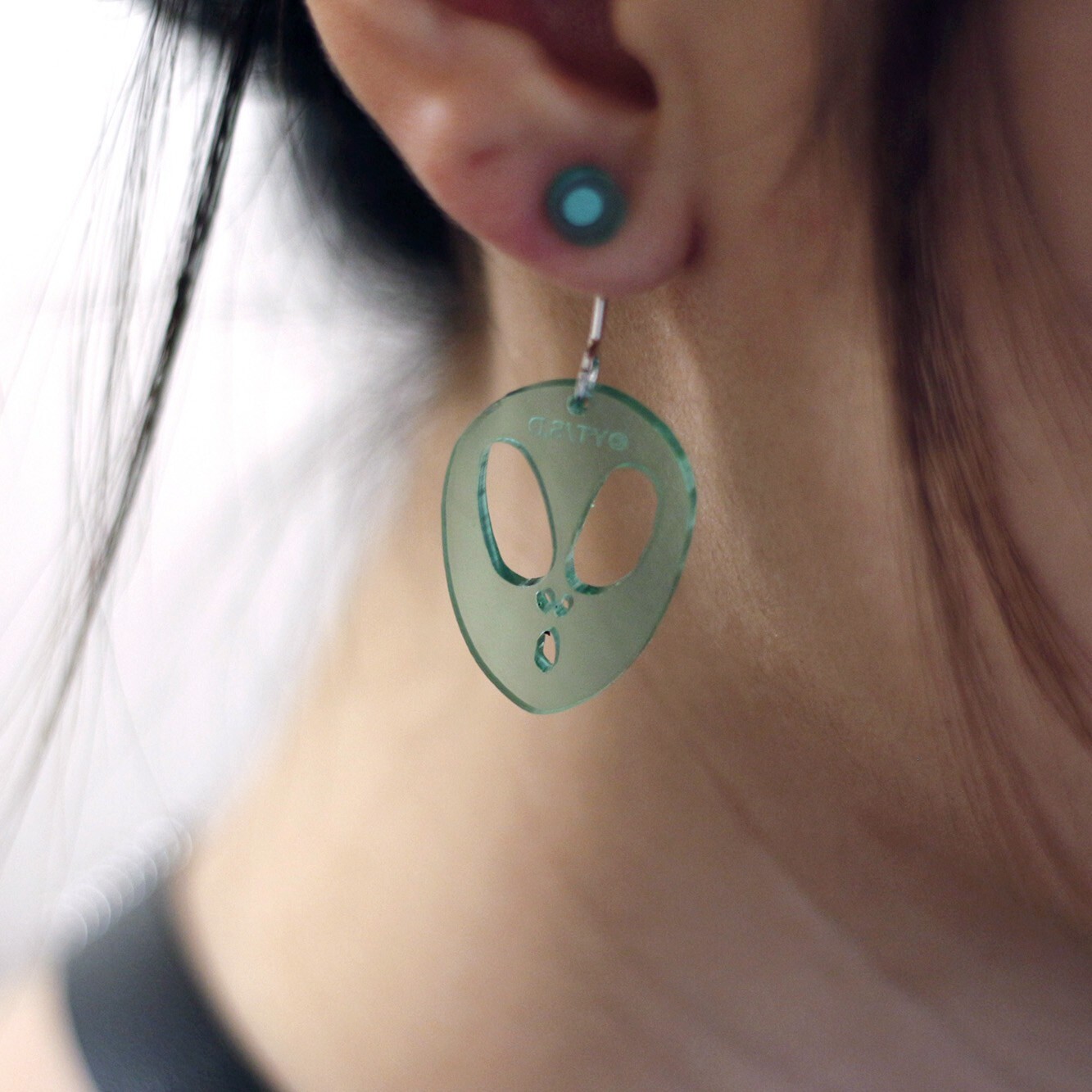 綾瀨桃 頸鏈耳環組