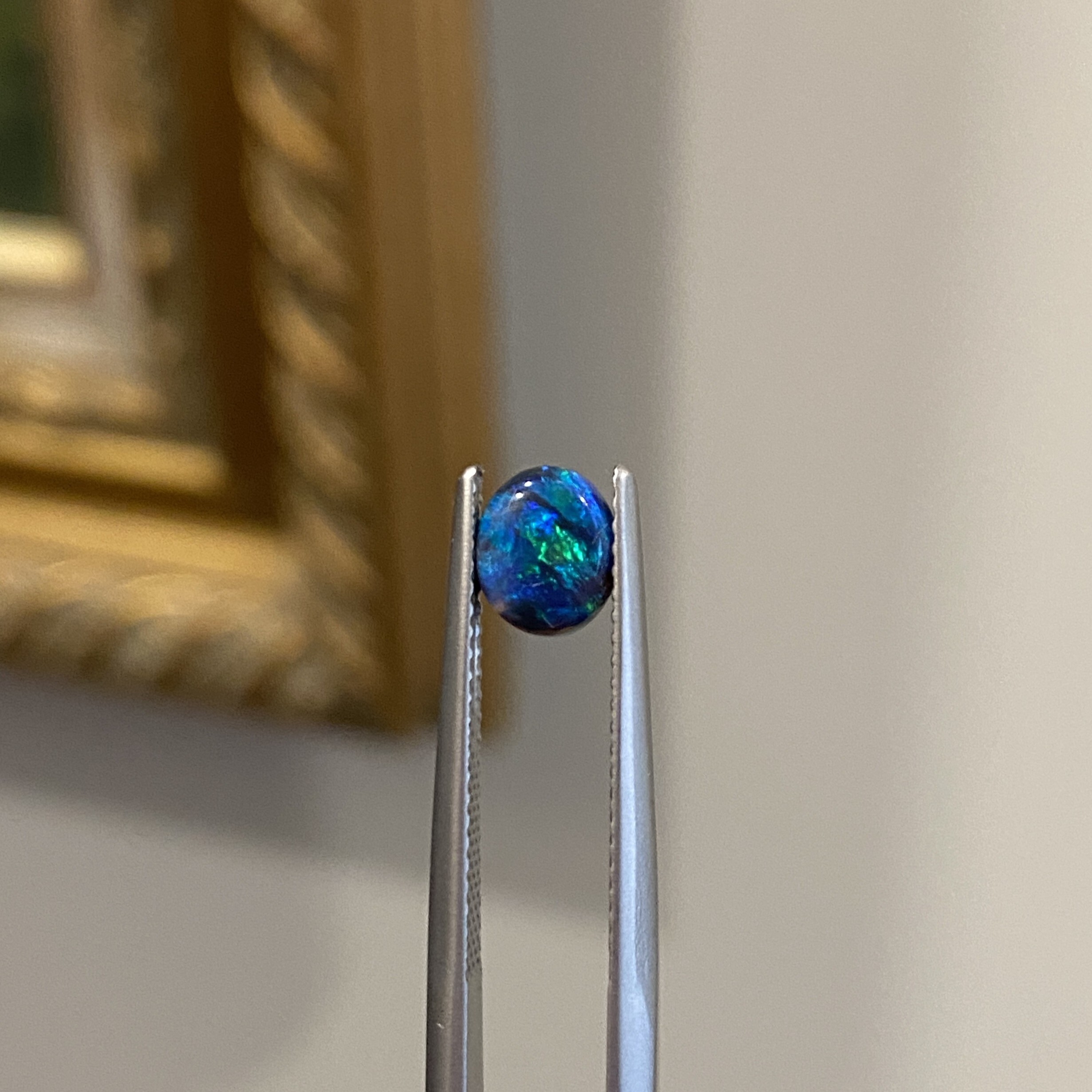 黑蛋白石 Black Opal/0.69克拉