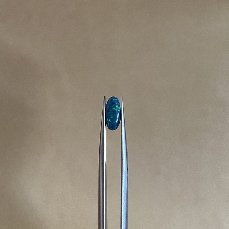 黑蛋白石 Black Opal/0.63克拉