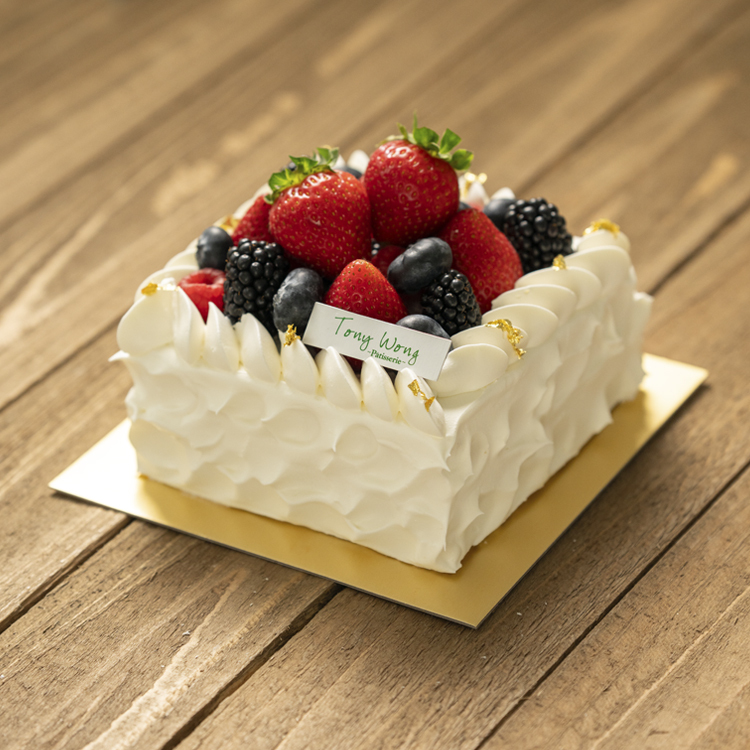 Keto Mixed Berries Shortcake PTW111L