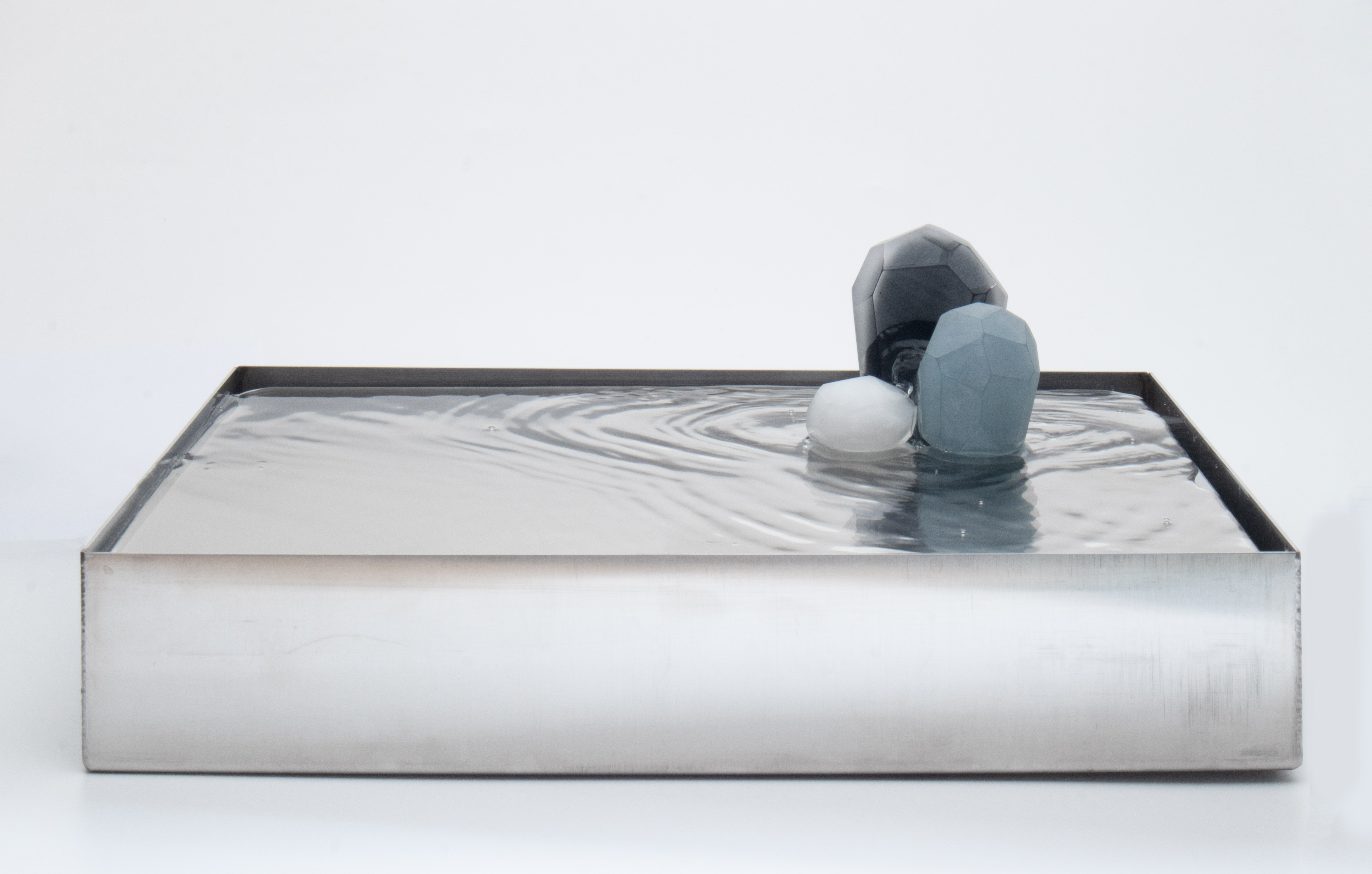 持續的瞬間 | 陳建志 Chien Chih Chen｜⽔鏡｜土堆