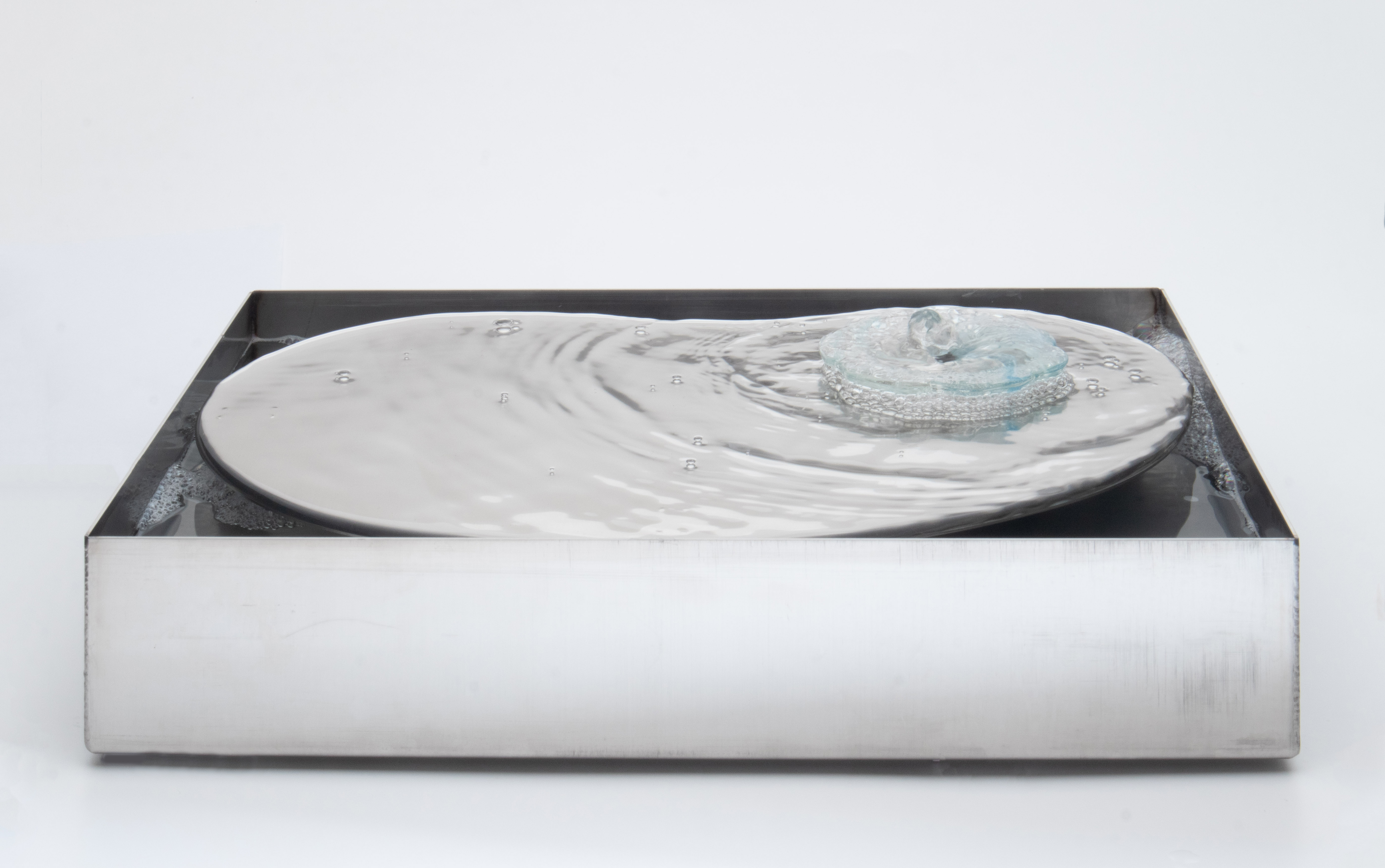 持續的瞬間 | 陳建志 Chien Chih Chen｜⽔鏡｜涼磚