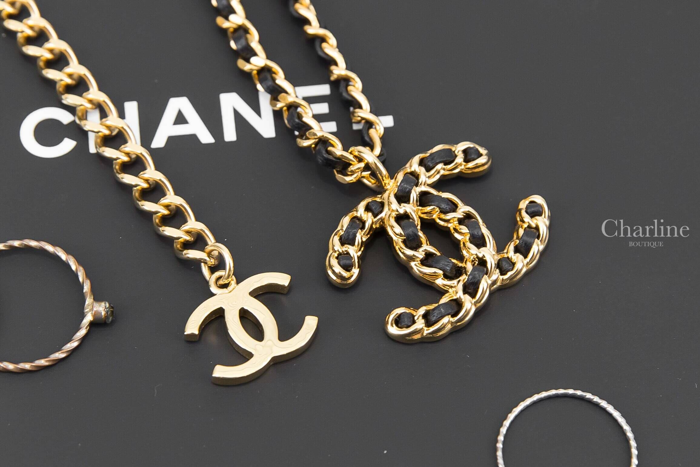 Chanel Necklace 黑色皮穿金鍊CC垂墜項鍊
