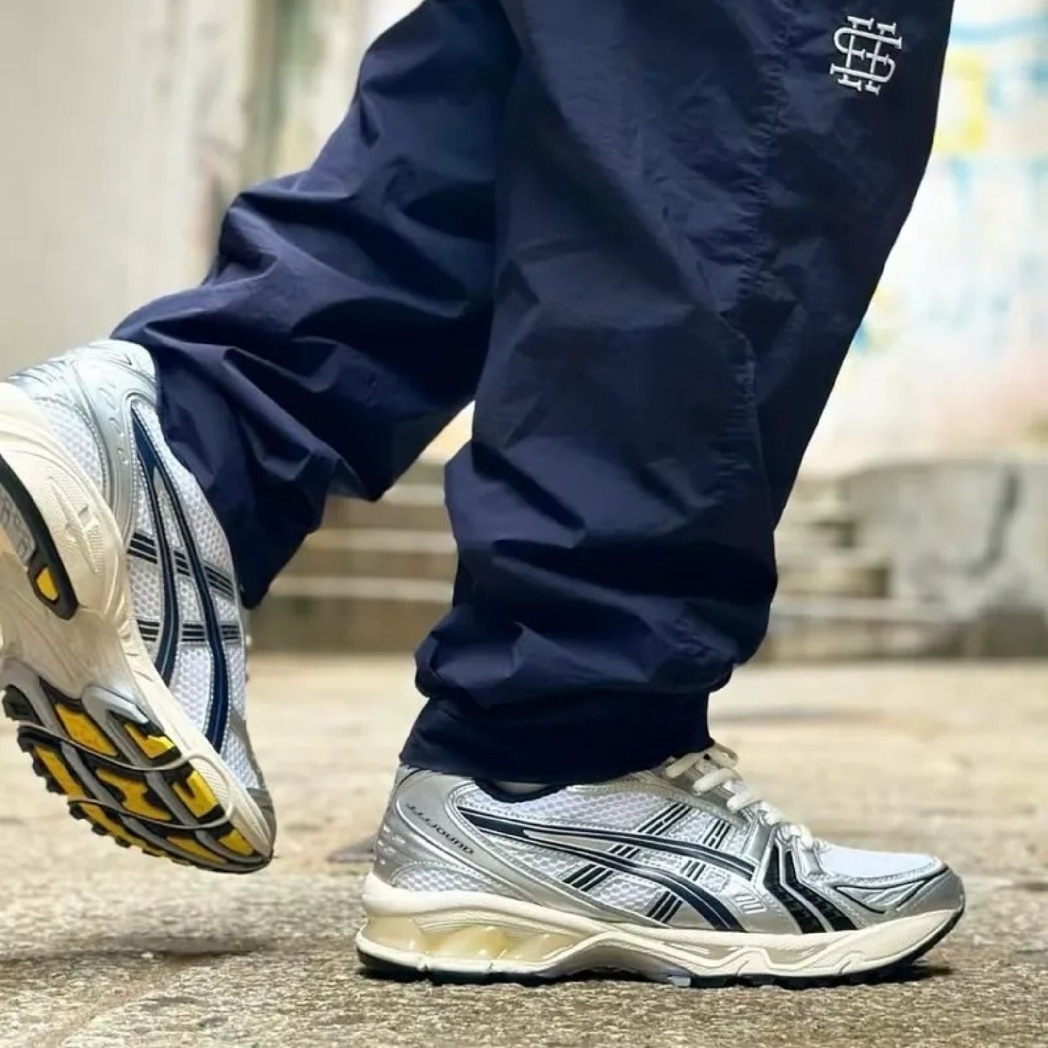 NICEDAY 代購 JJJJound x Asics Kayano 14 聯名 復古 慢跑鞋 銀 黃 白黑銀 奶油底 1203A961-100