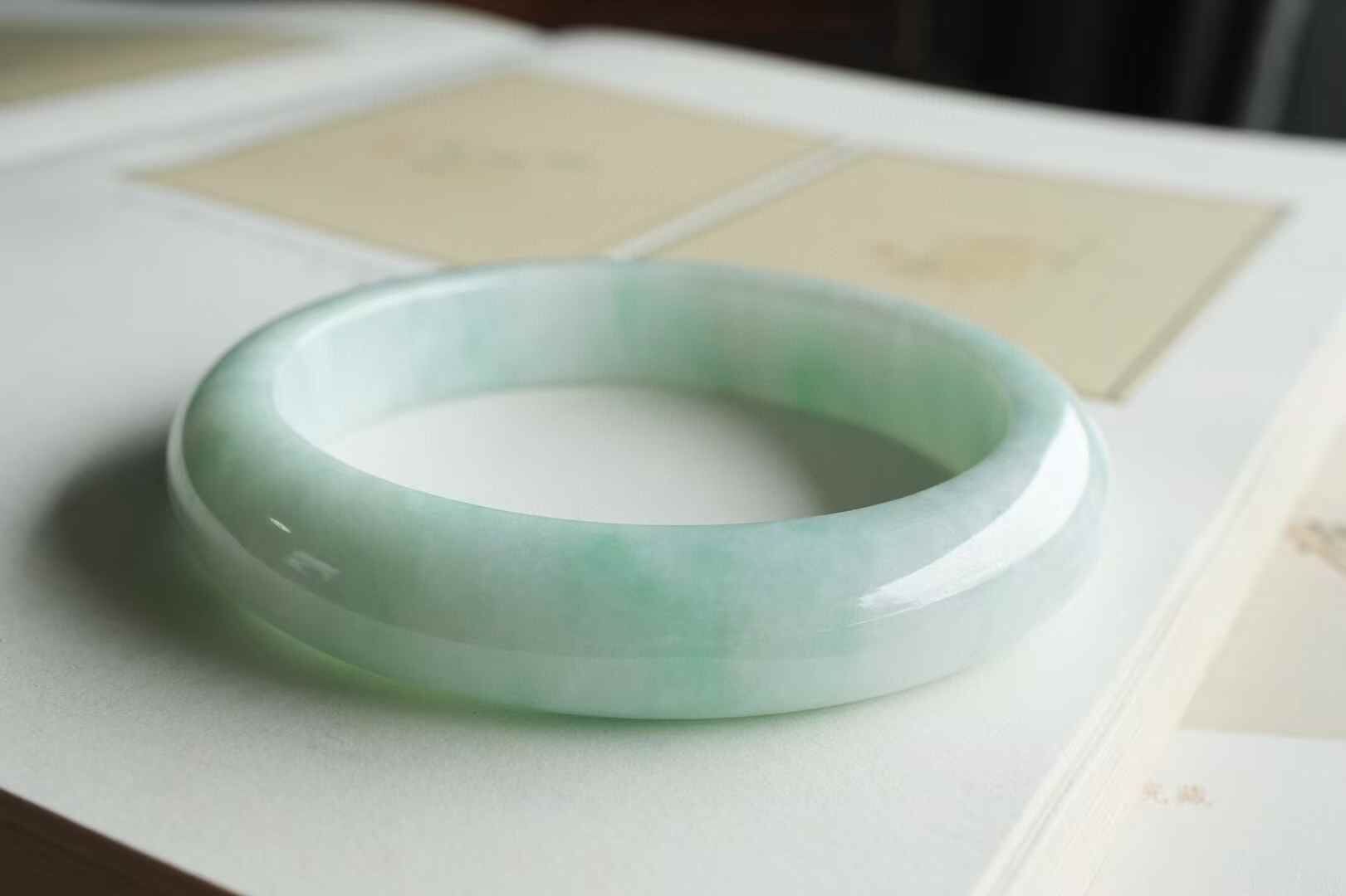 618864 58.6mm冰糯種飄陽綠翡翠手鐲 (58-60)