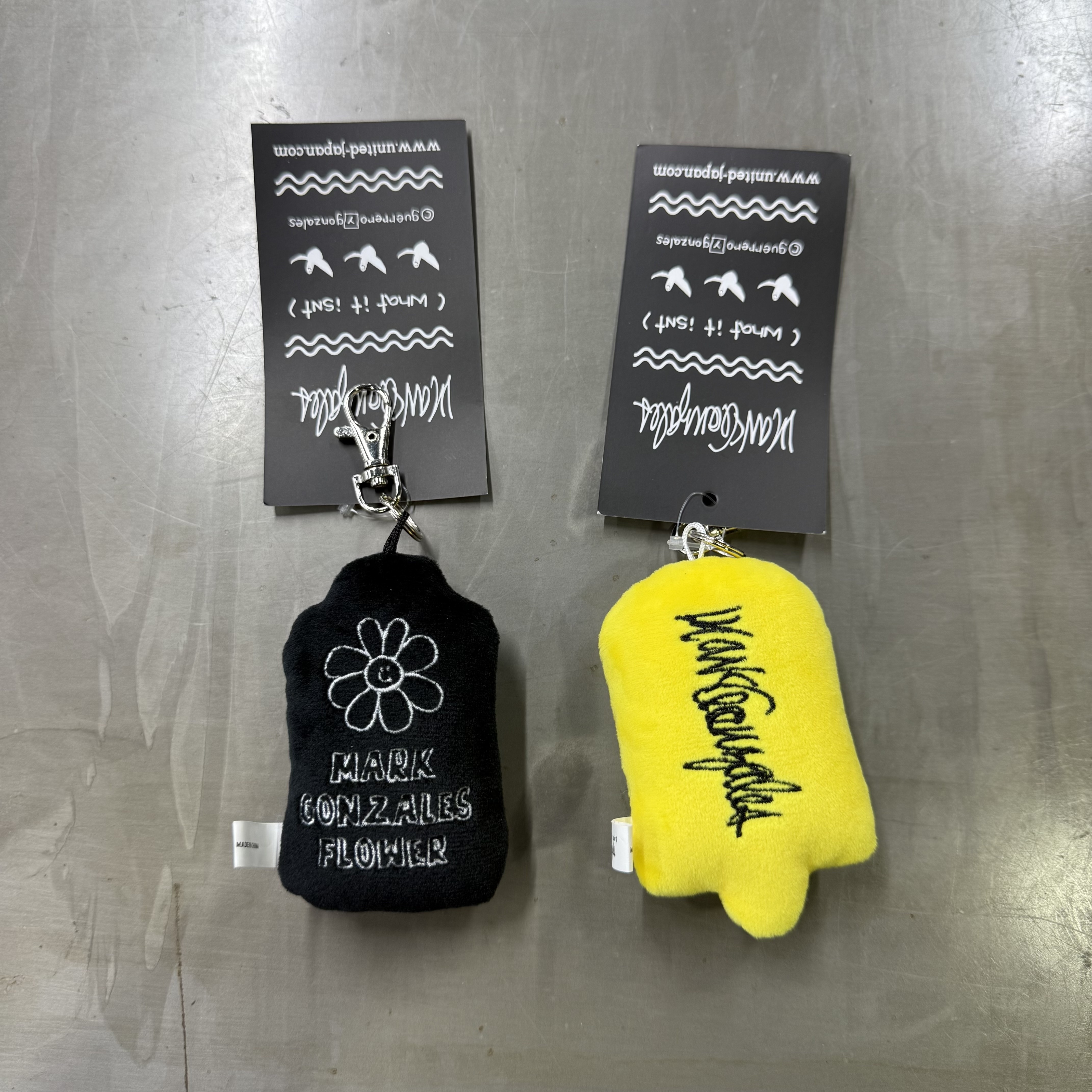 (What it isNt) ART BY MARK GONZALES Small Doll key chain