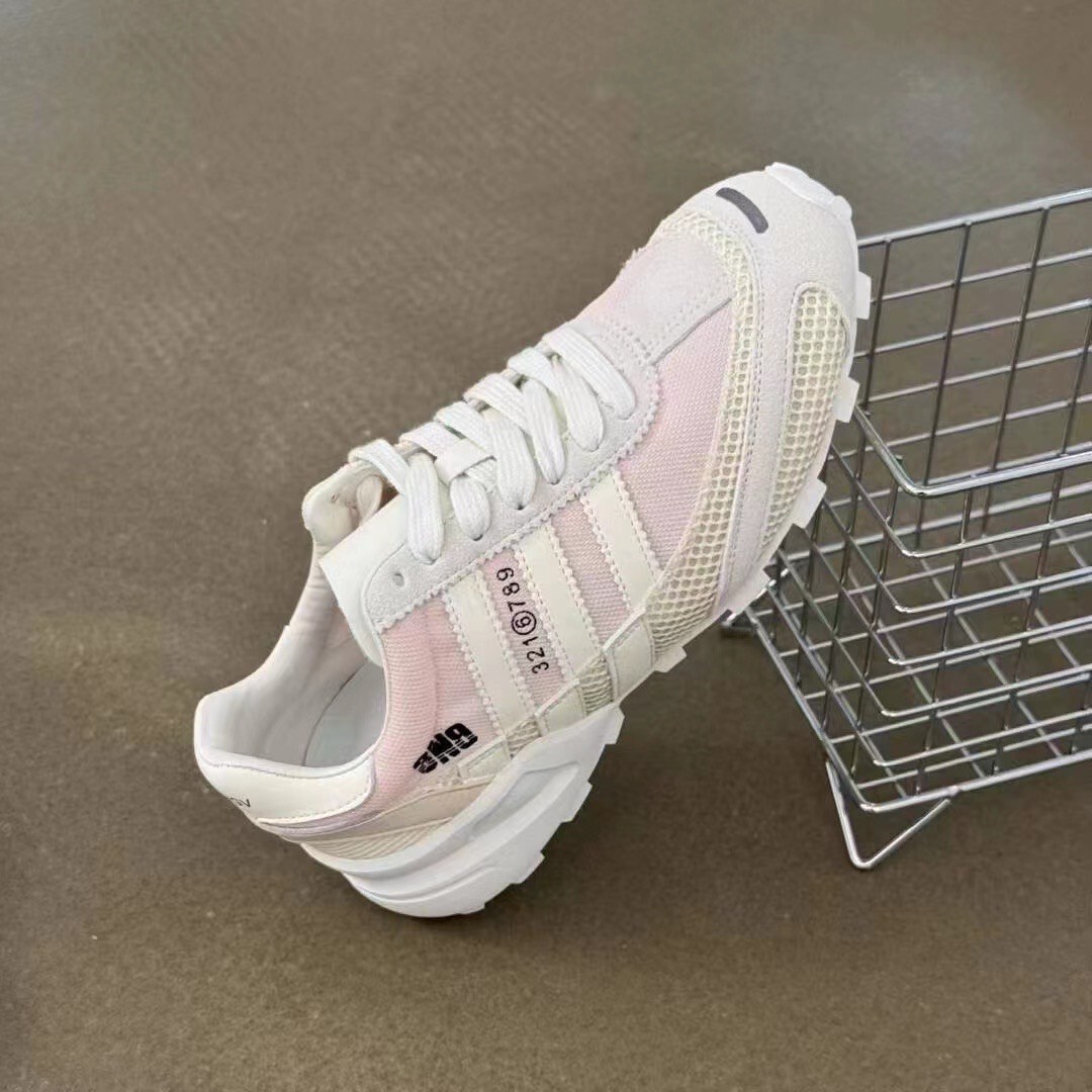 流線厚底慢跑鞋