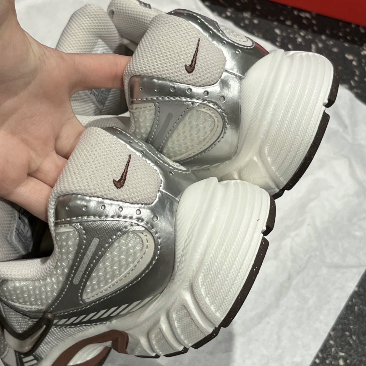 NIKE V5 RNR米銀棕復古老爹鞋