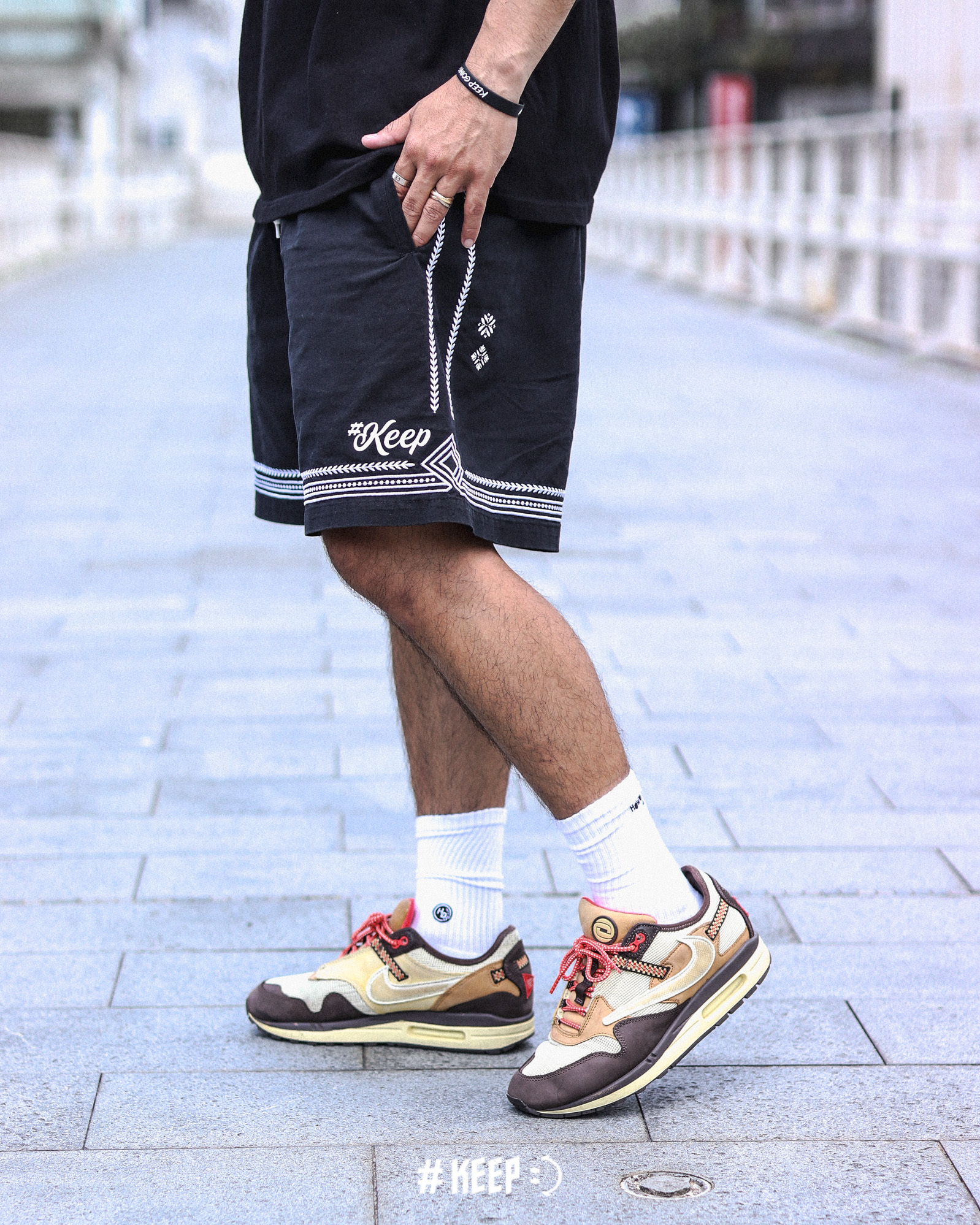 #KEEP HEAVYWEIGHT SHORTS 黑色 白線 重磅 水洗 刺繡 民族風 短褲【KS305-BK】