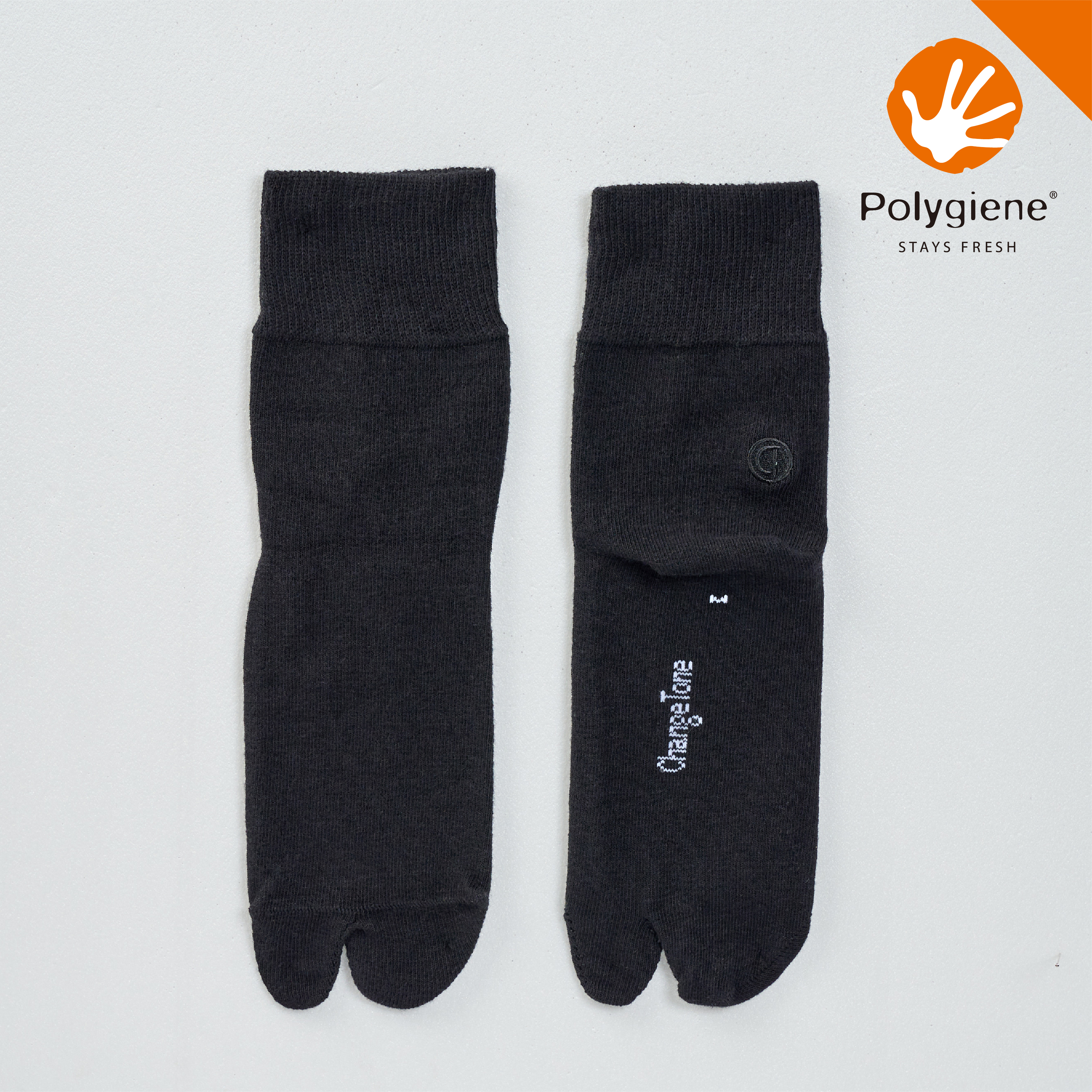 LOGO刺繡分趾中筒襪〈黑〉