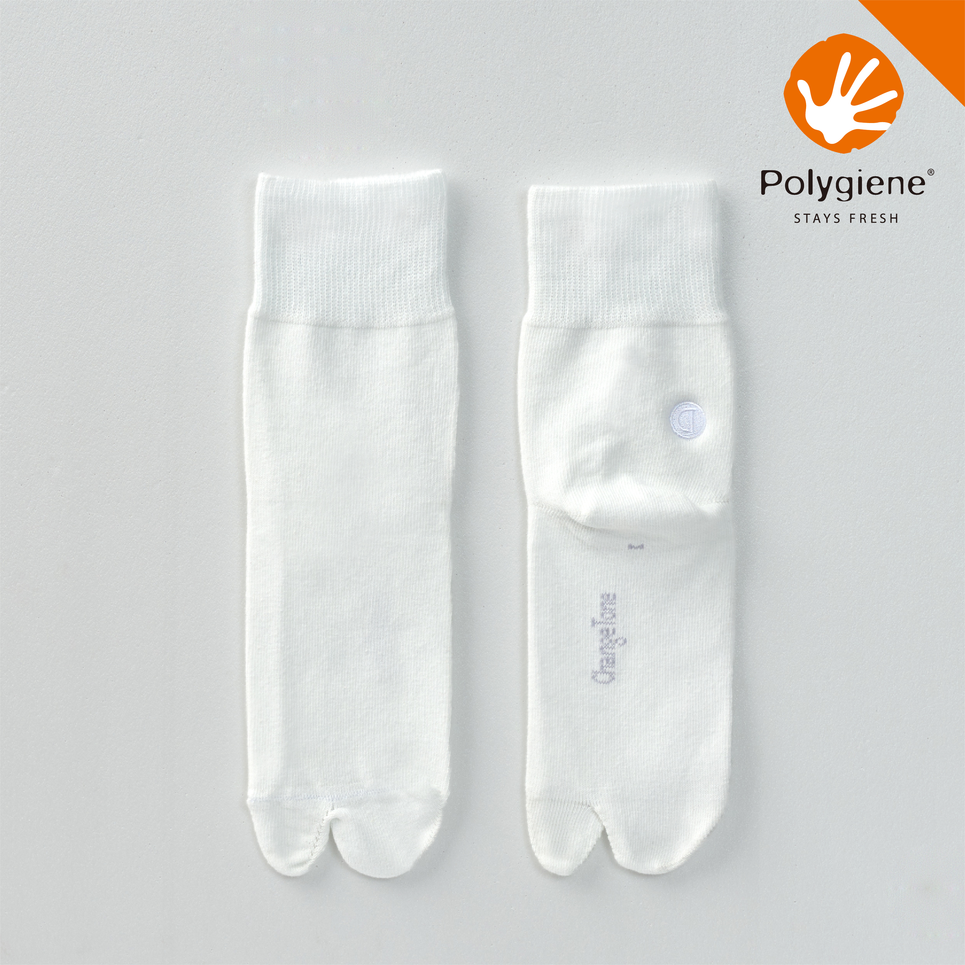 LOGO刺繡分趾中筒襪〈白〉