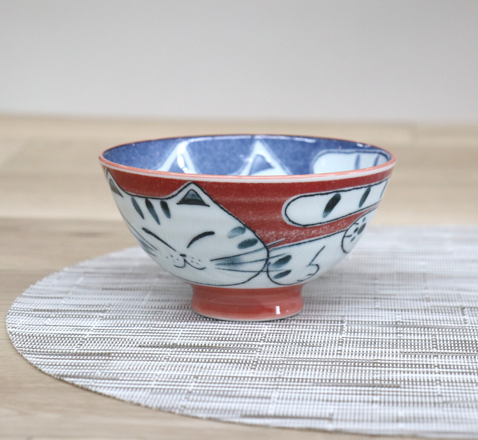 日本美濃燒貓貓瓦碗(赤)12.5CM (日本製)