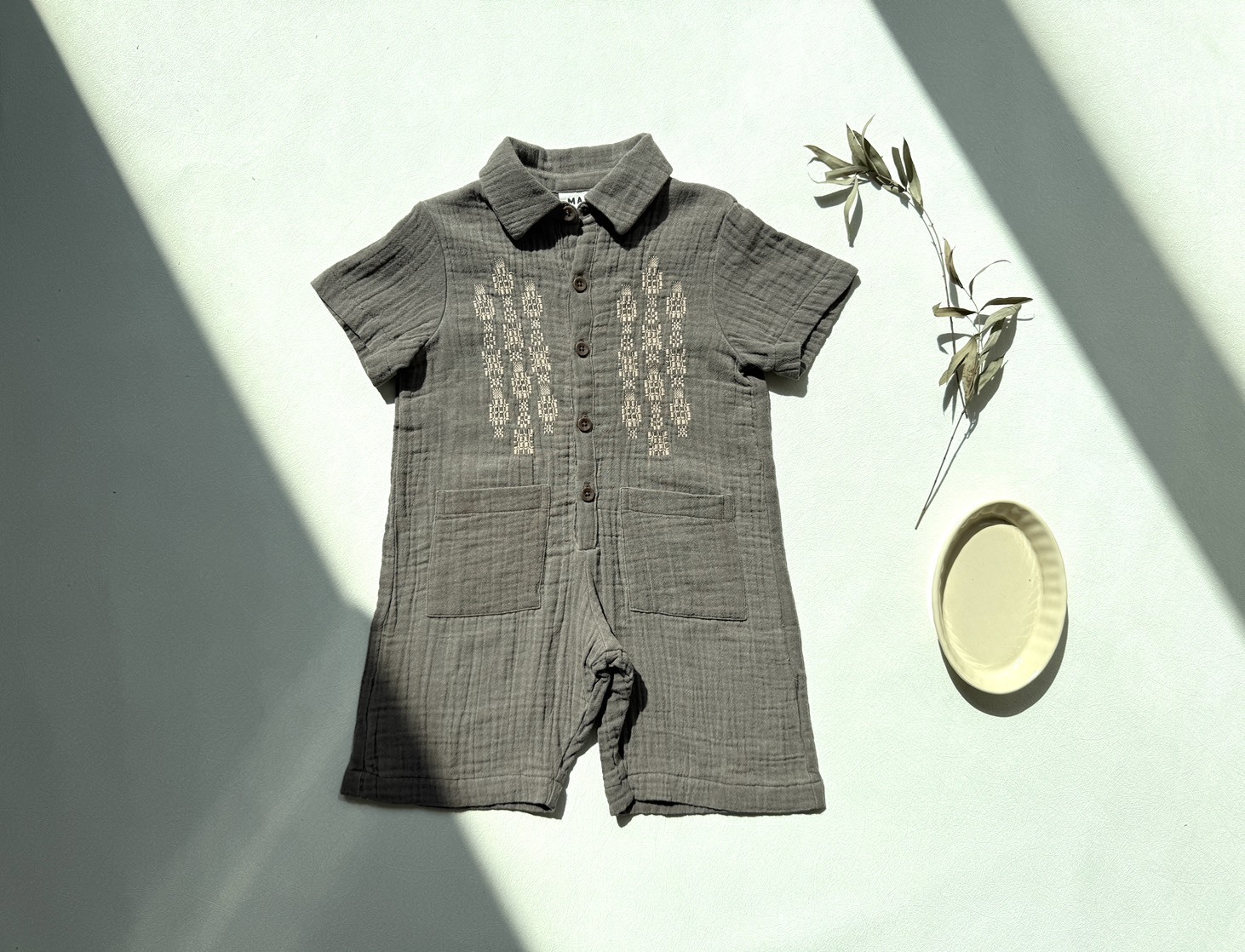 MABLI  褶皺刺繡連身褲 Folk Overalls - Koala