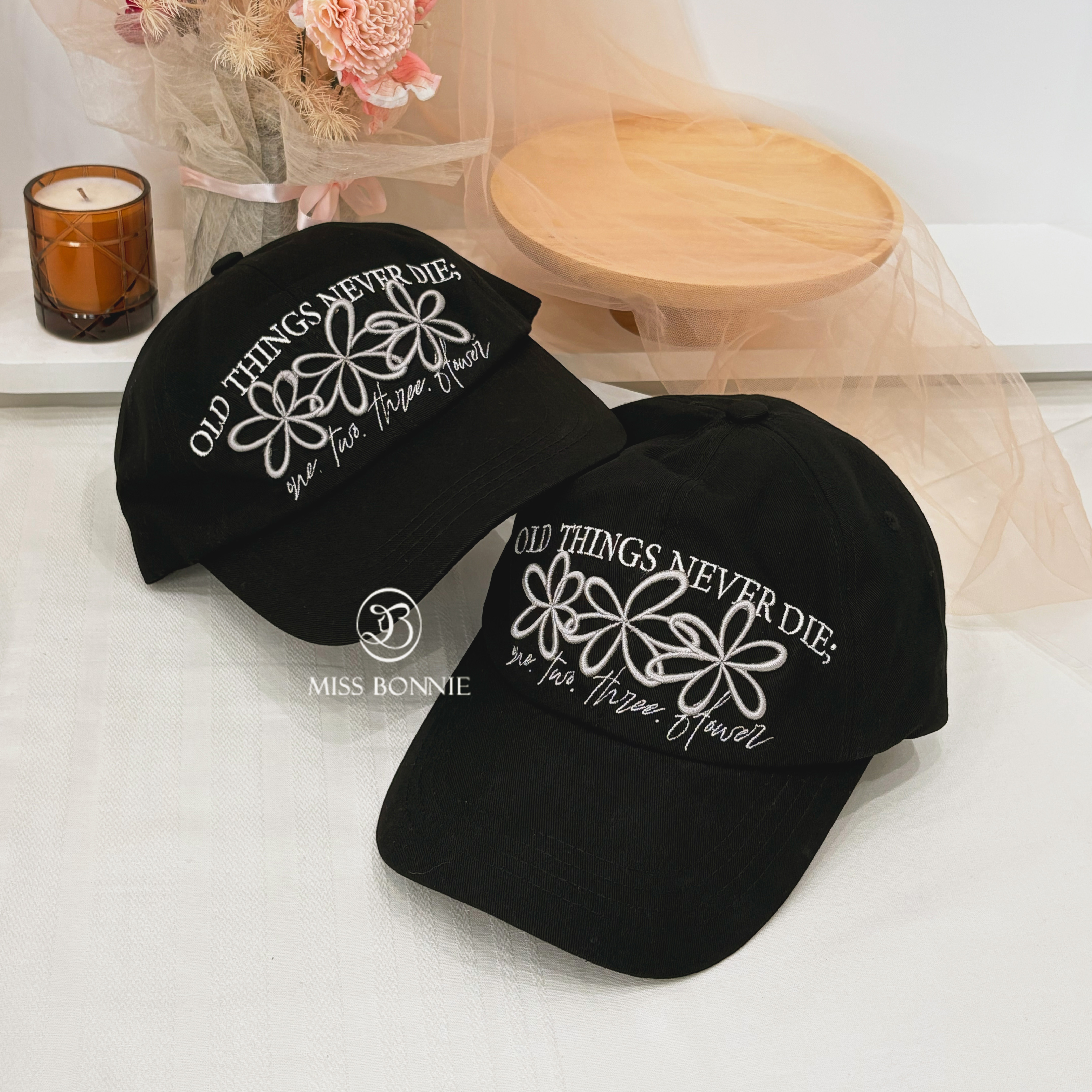 ONGO三朵花花結繩棒球帽