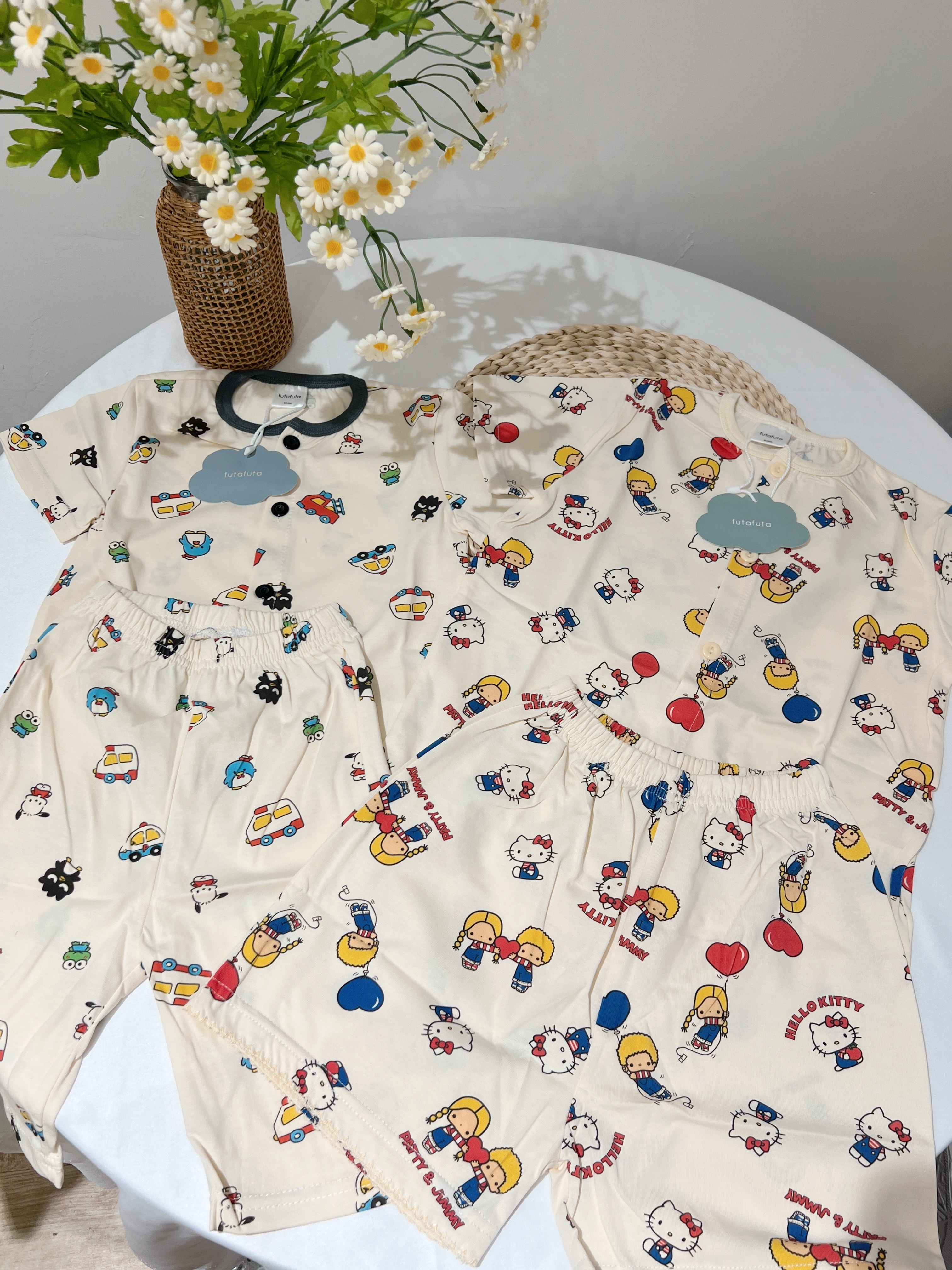 𝐒𝐚𝐧𝐫𝐢𝐨 PC狗 XO 車車/Hello Kitty絲質家居服套裝