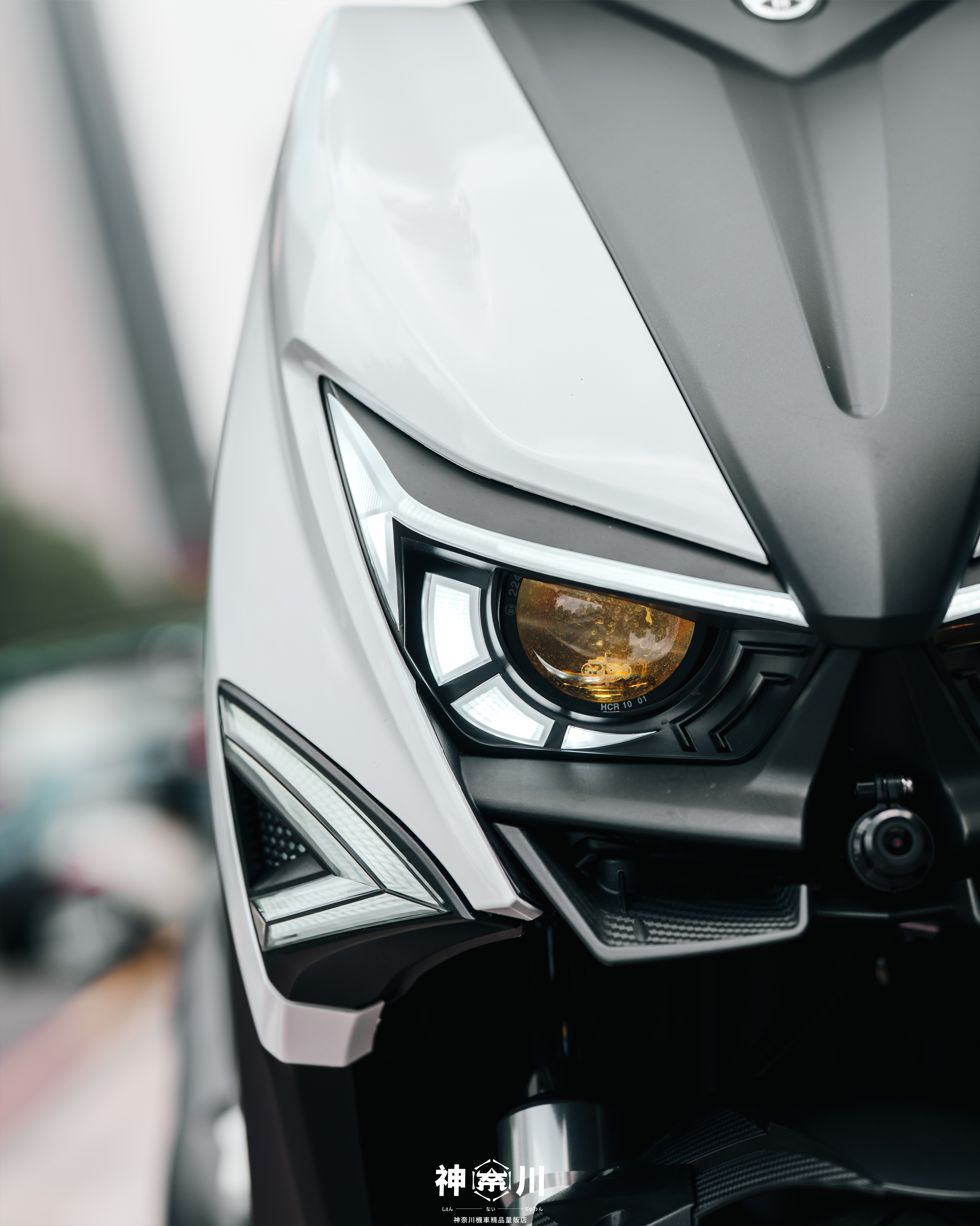 【APL大燈-六代戰】