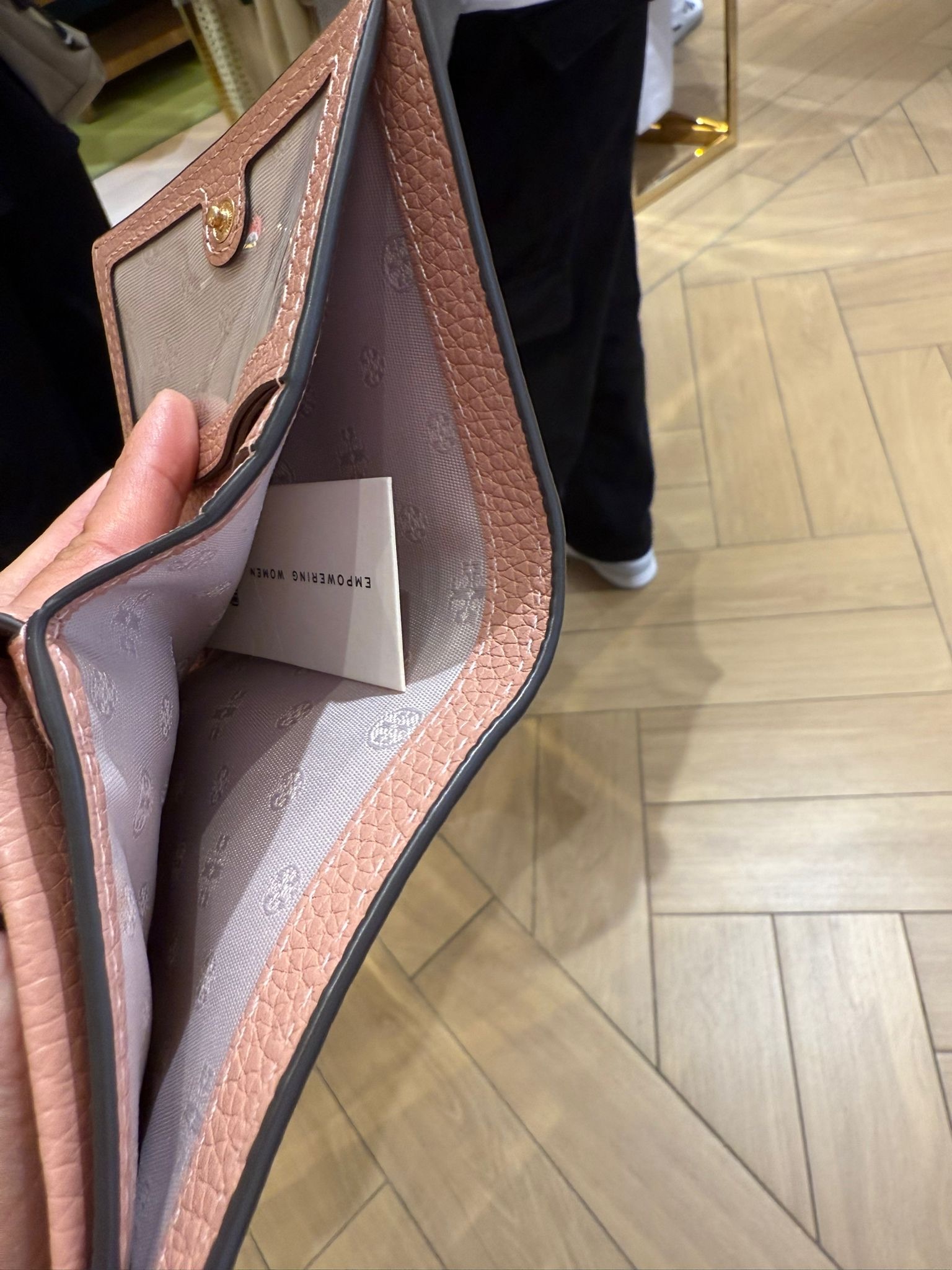 Tory Burch Grainy Calf Bi-fold Wallet Camel