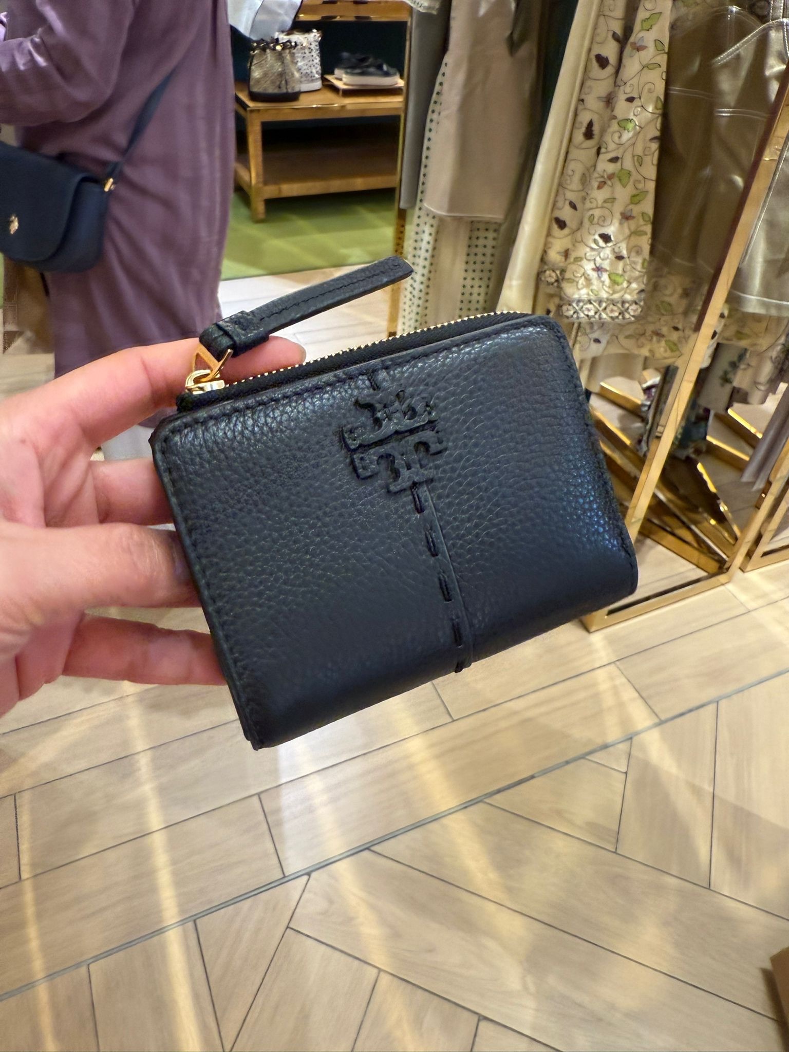 Tory Burch Mt Craw Grain Bo-fold Wallet Black