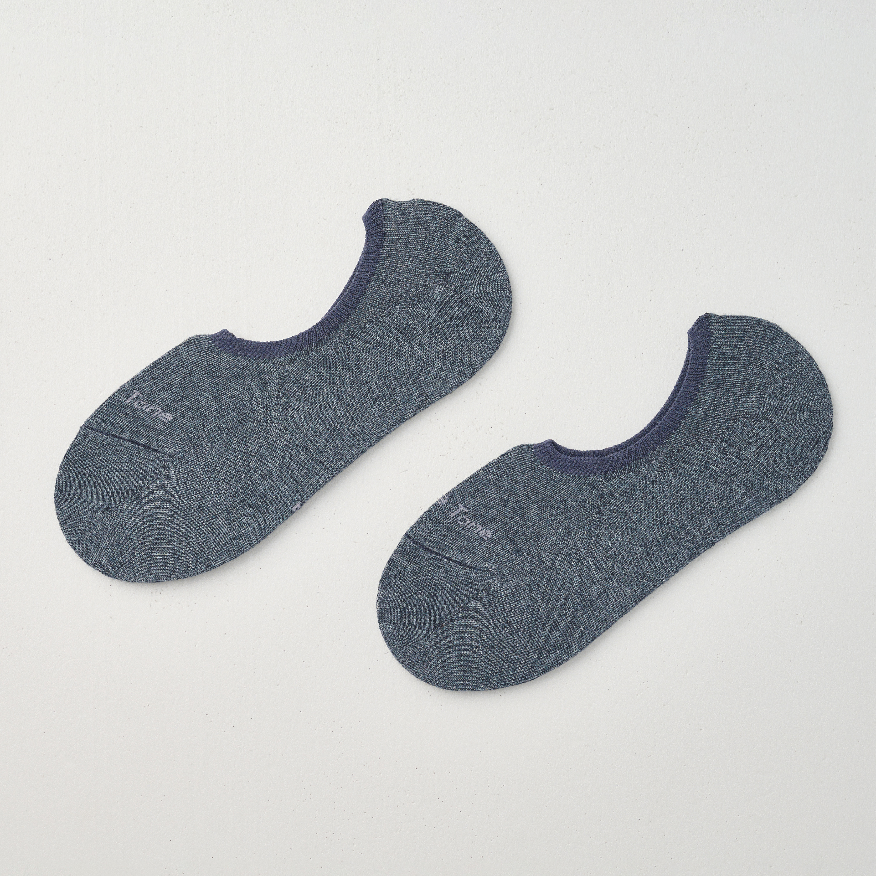 你看不到我〈深灰〉