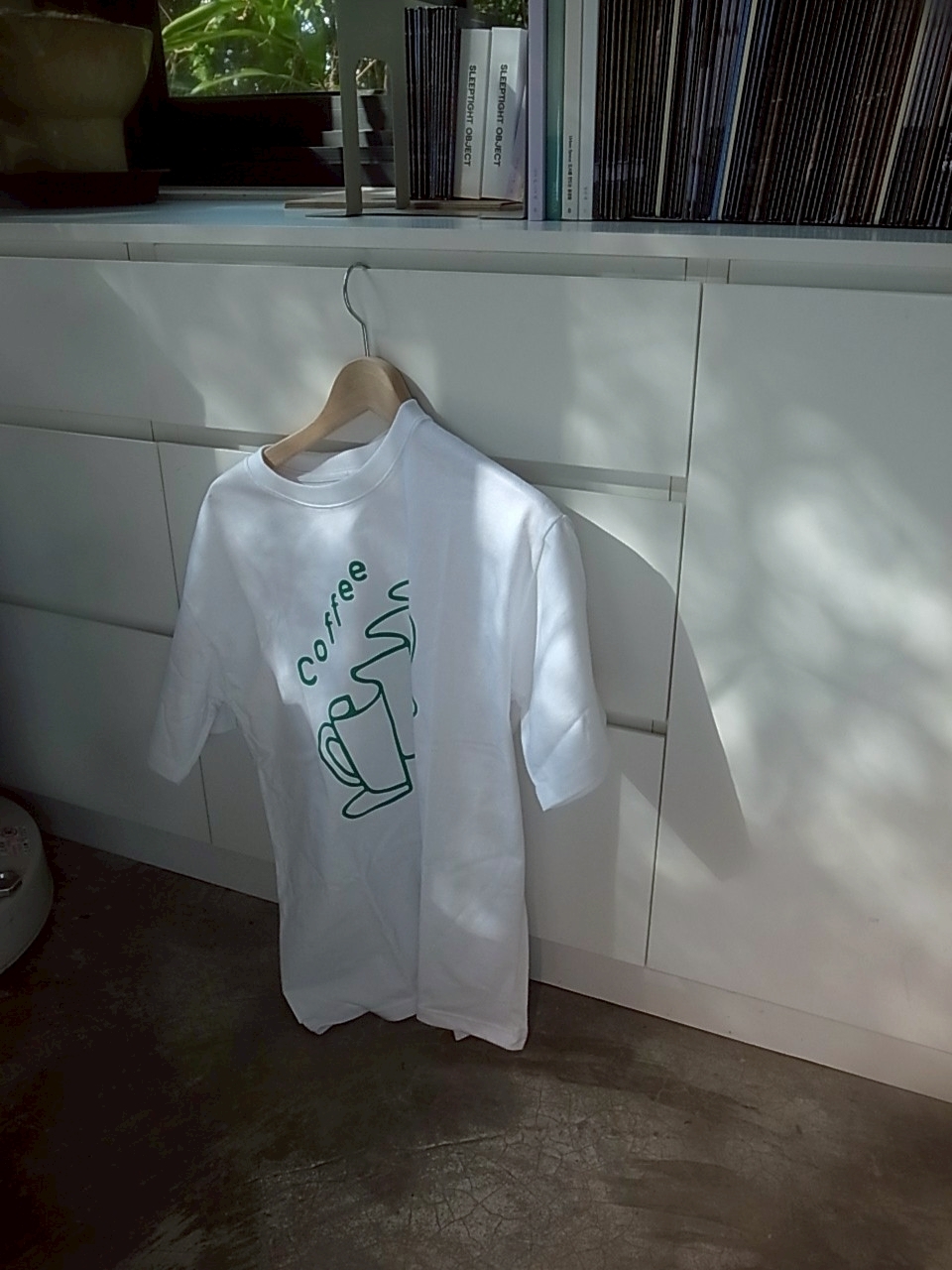 【車庫服飾】Shadow X Barn Coffee Tee (Store Exclusive)