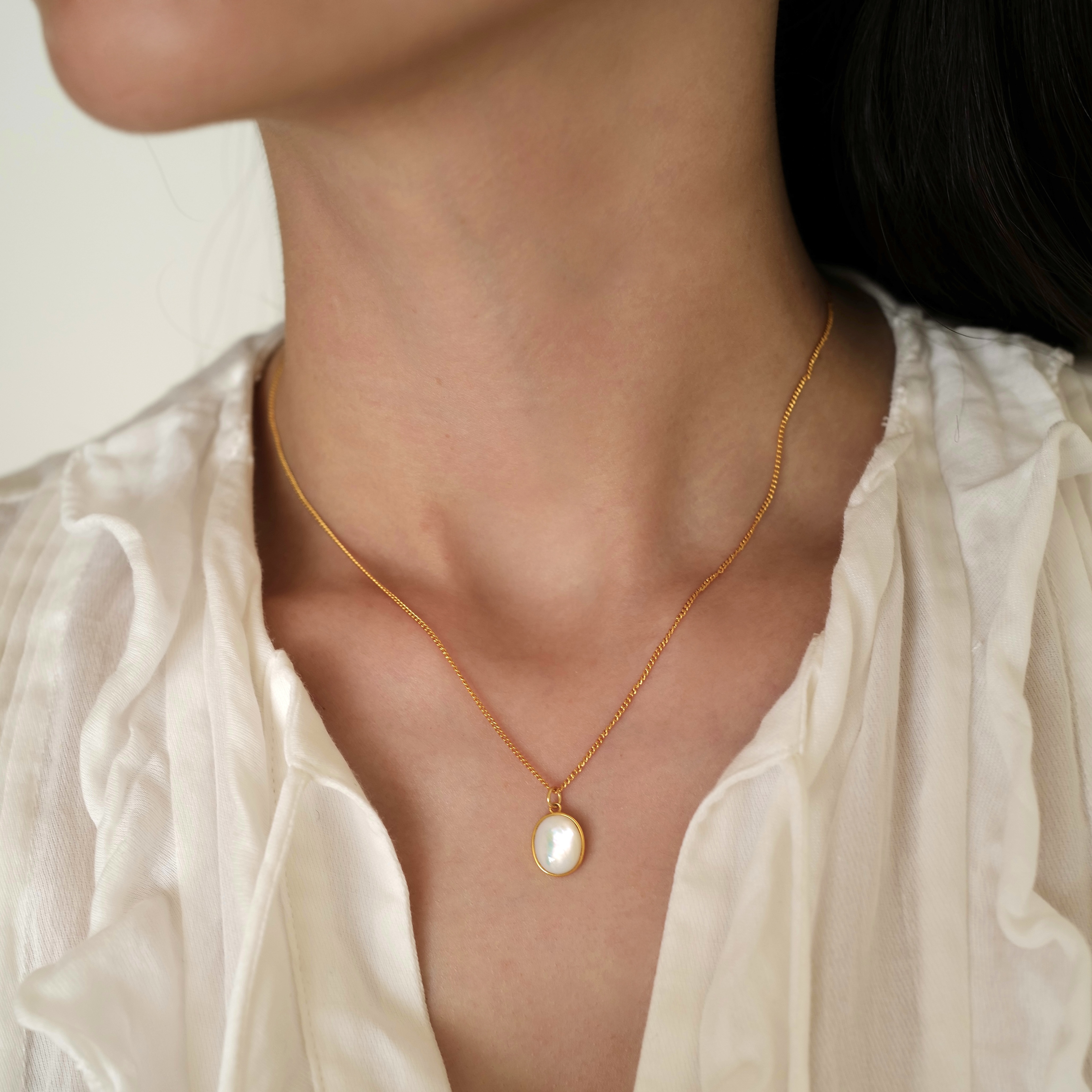 Mother-of-Pearl Necklace｜白母貝吊墜項鏈