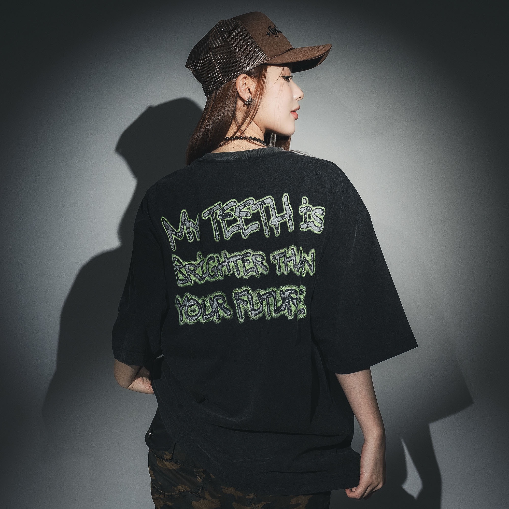 Gotnofears BRIGHTER THAN YOUR FUTURE OVERSIZED TEE閃亮牙套寬版短袖上衣 10772265
