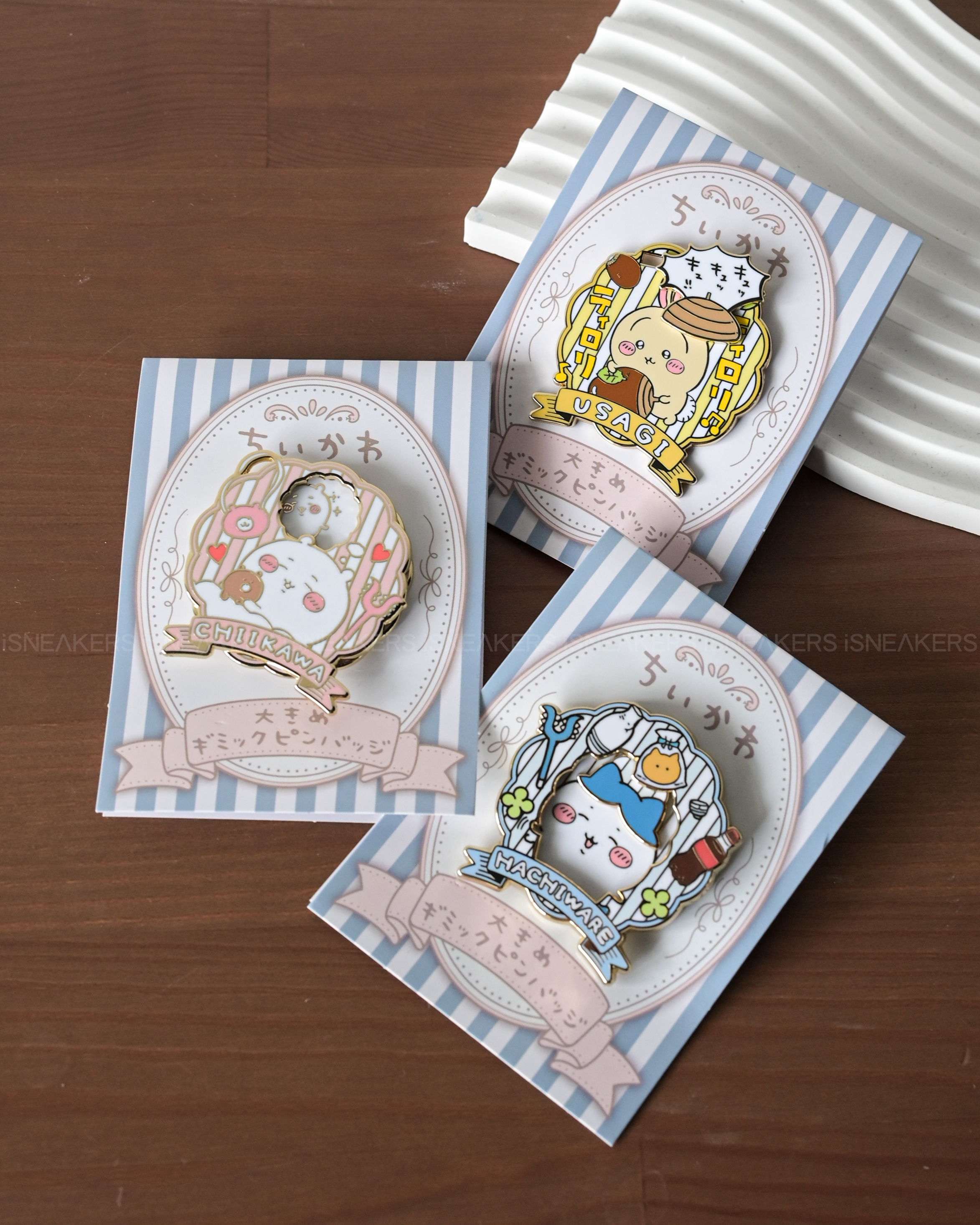 iSNEAKERS｜日本 Chiikawa 吉伊卡哇 旋轉別針 胸針