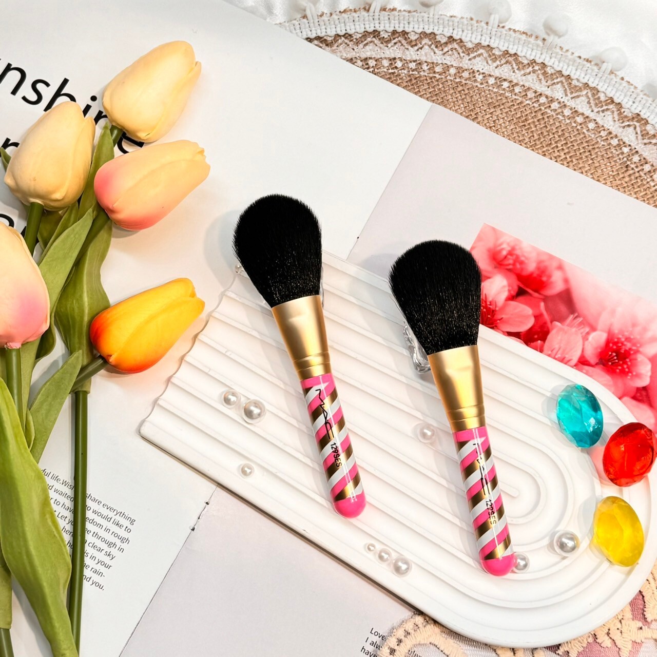 MAC 129專業腮紅刷 棒棒糖刷柄