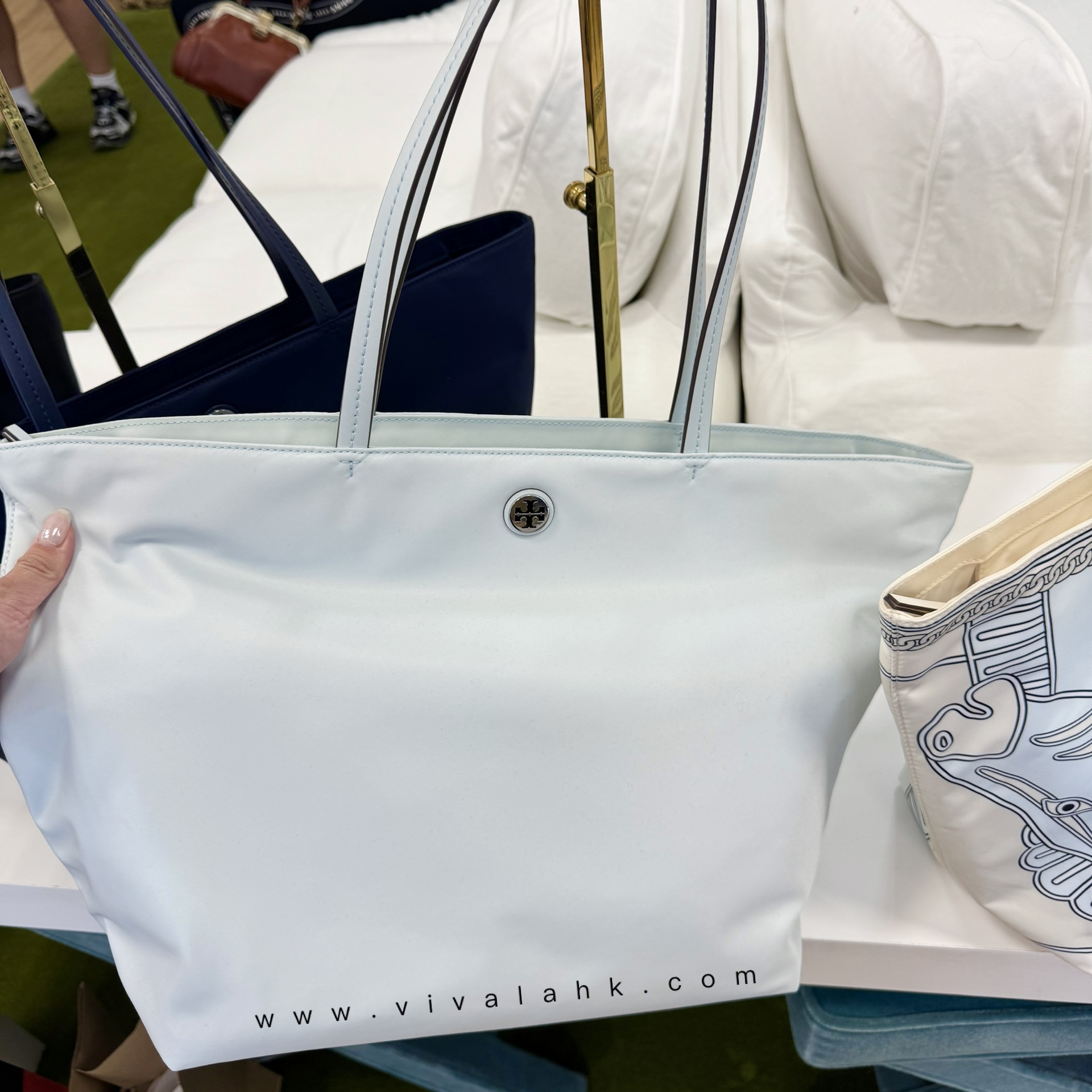 Tory Burch - Nylon Tote (166469)