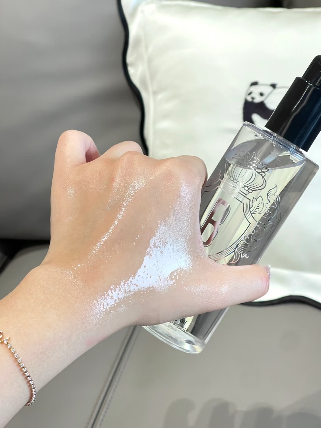 BOBBI BROWN 新版 超輕水感 茉莉淨妝油