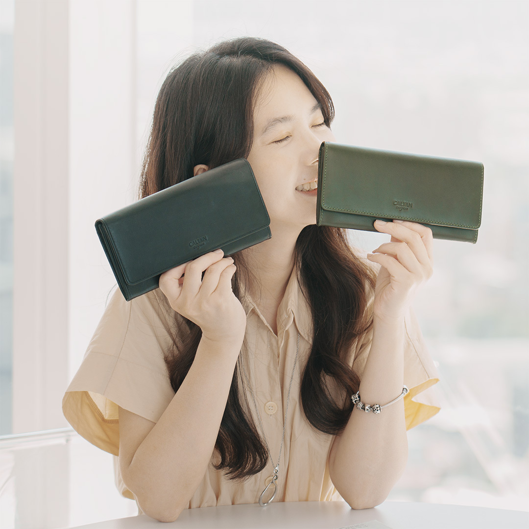 【招財母錢包💰】扣式真皮優美長夾-五色(075169)