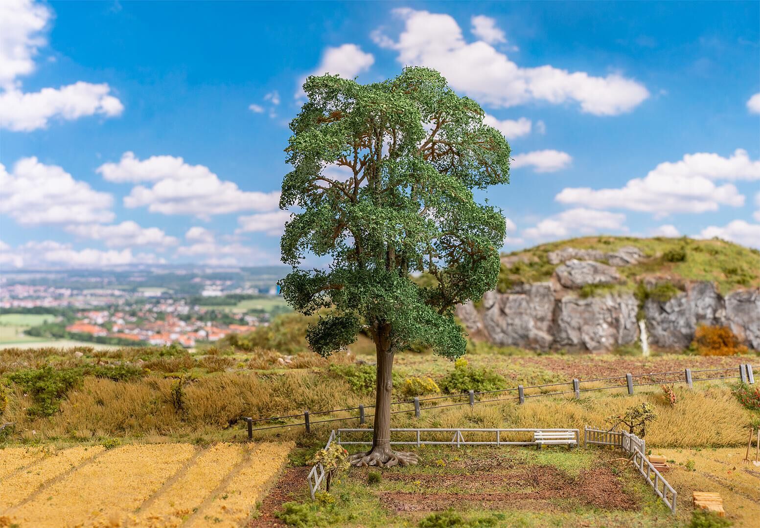 Faller 181850 栗樹