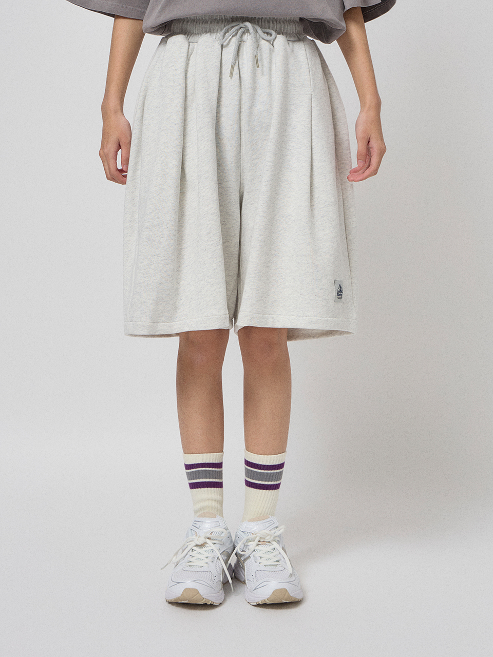 山系重磅寬版五分短褲