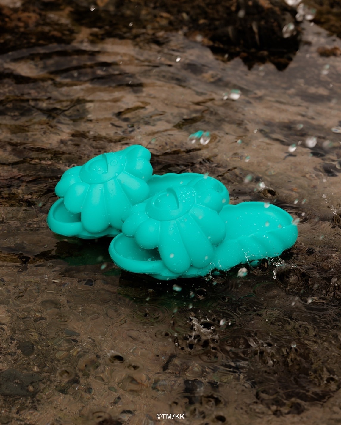 Takashi Murakami OHANA FULL-BLOOM Aqua Green 村上隆 太陽花拖鞋 水綠色