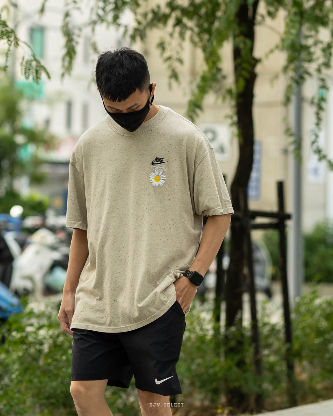 #預購 NIKE 小雛菊 刺繡LOGO 水洗 短T DM6334-113 燕麥色