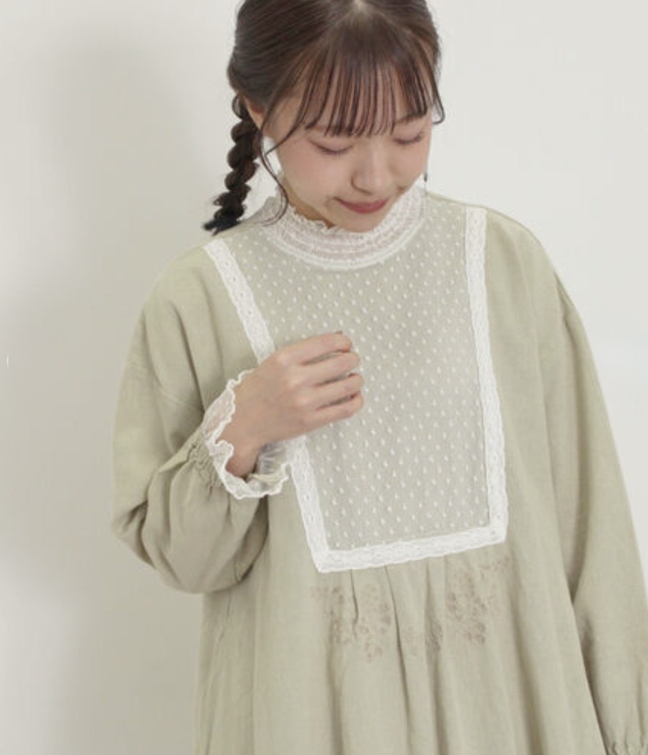 ｛Special Price} 方領點點網紗拼接連身裙【日本直送】