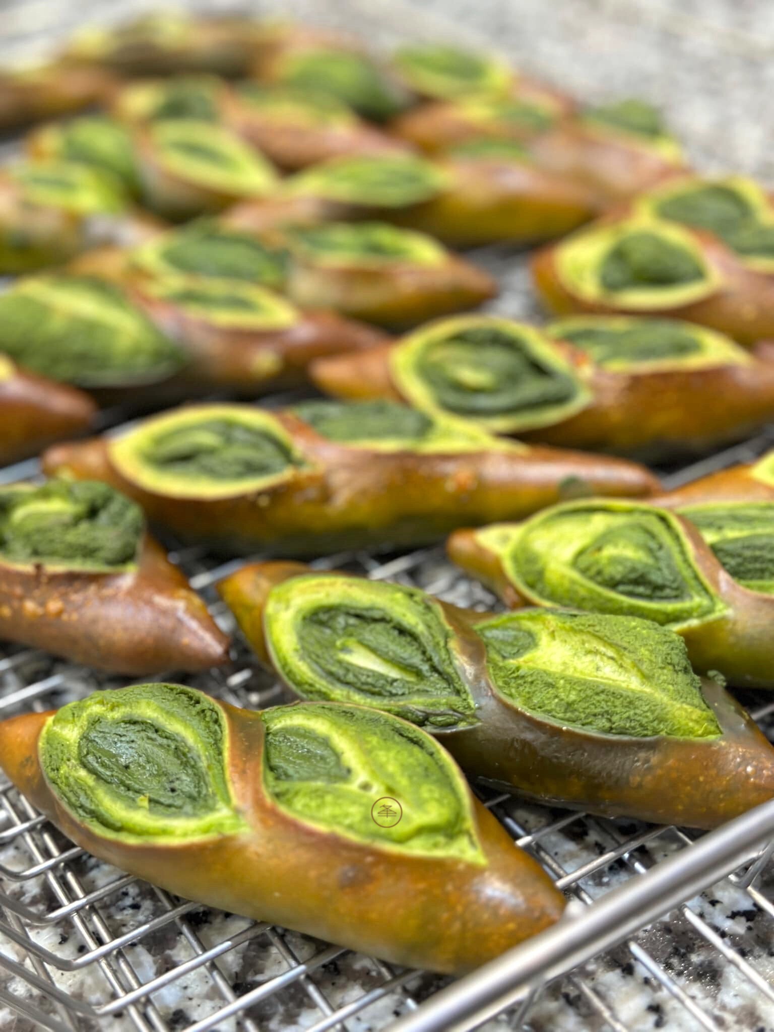 旭夆：德國鹼水麵包。系列(第5班)