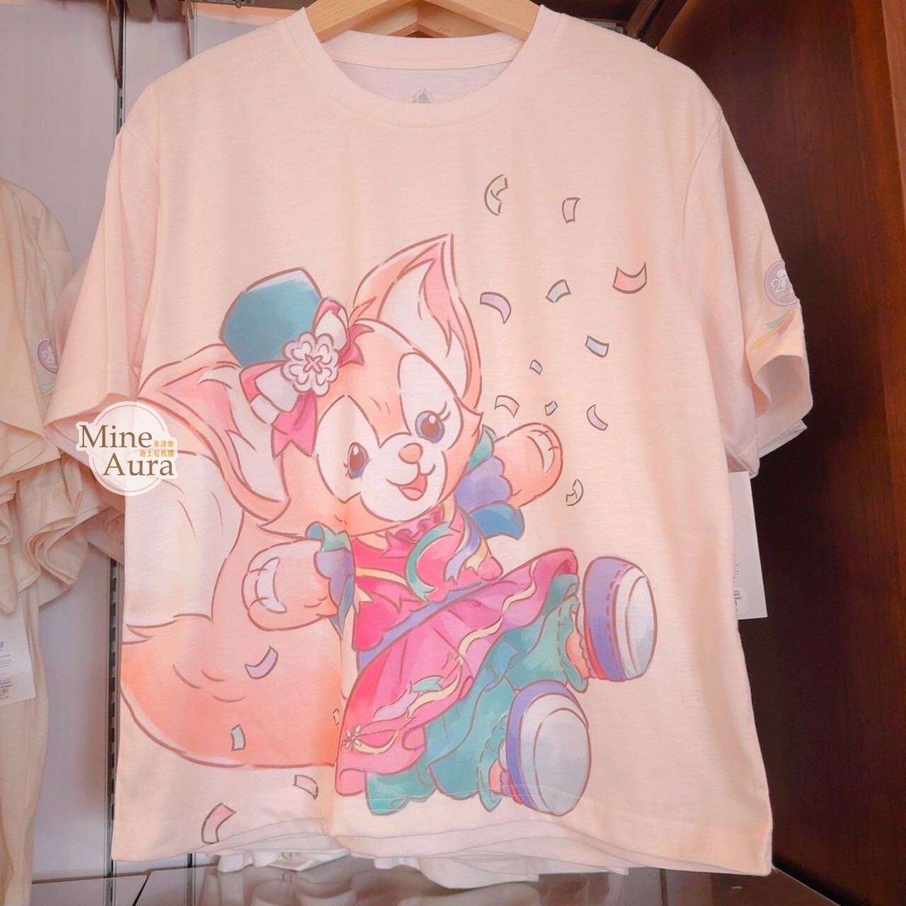 20周年奇妙派對 達菲Duffy與好友 玲娜貝兒 Lina bell 圖案 短T 上衣 -香港迪士尼樂園