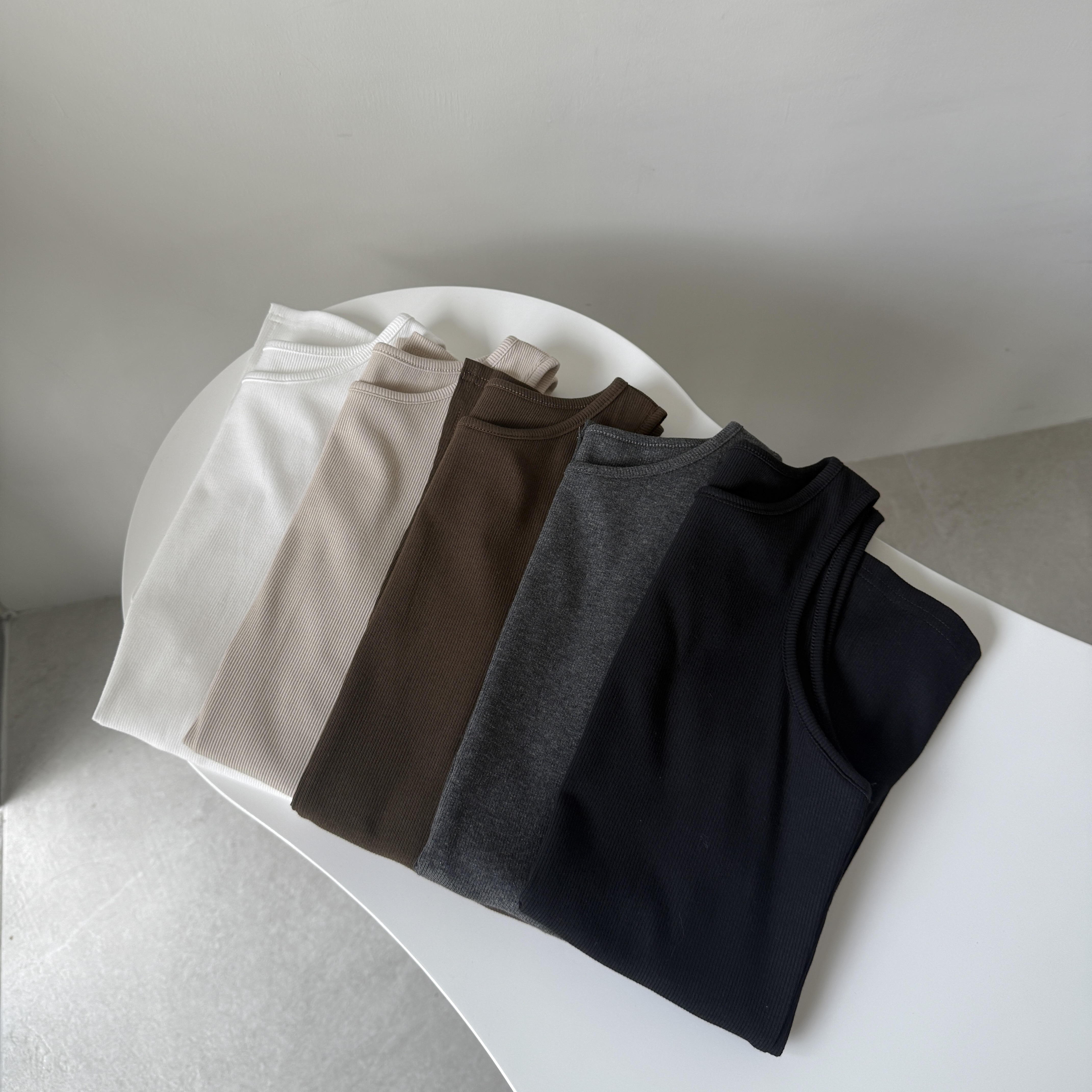 直覺切口前開衩背心