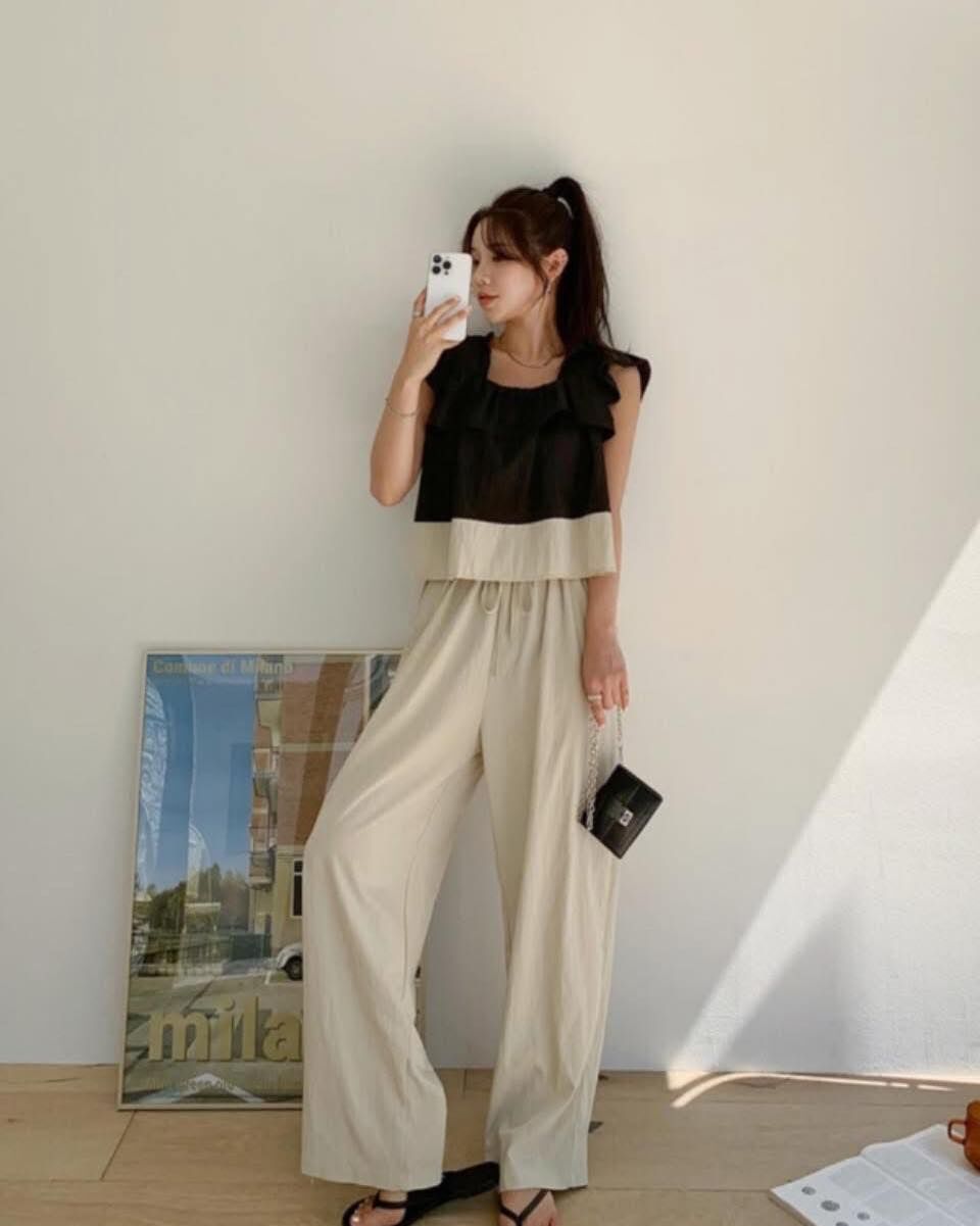 【氣質荷葉邊後綁帶上衣＋彈性腰圍寬褲套裝組】（現貨）