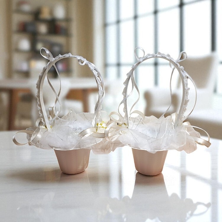 白色花童籃,小花籃,喜糖籃,花童撒花瓣小籃子,買花籃送花瓣