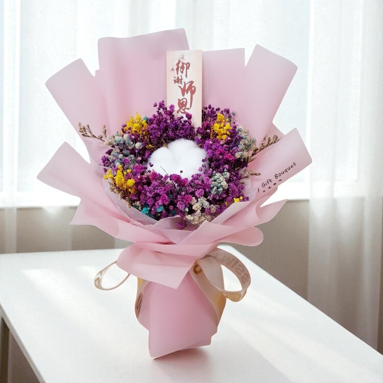 幼兒園畢業花束,送老師的花束,小花束,永生滿天星花束,Kindergarten graduation bouquet, bouquet for teachers, small bouquet, everlasting baby's breath